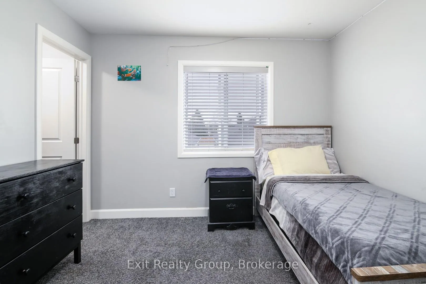 Photo 11 of 7 Dewal Place, Belleville, Belleville Ward — HOMEH