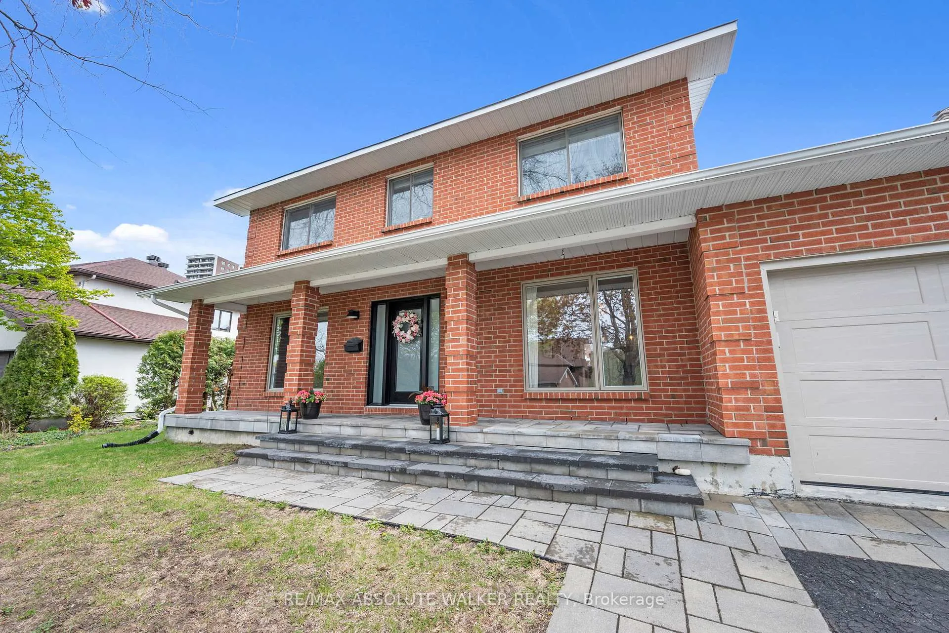 Photo 2 of 108 Plover Lane, Ottawa, Lincoln Heights — HOMEH