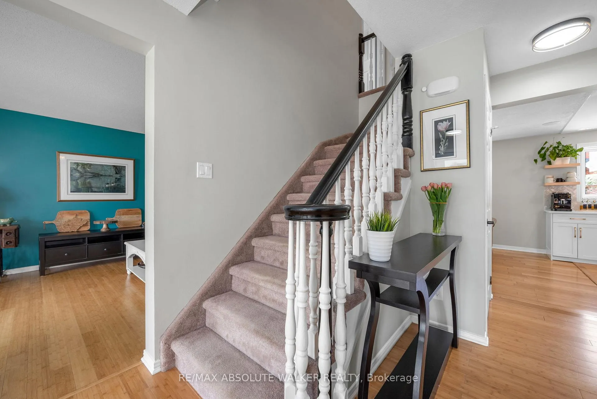 Photo 4 of 108 Plover Lane, Ottawa, Lincoln Heights — HOMEH