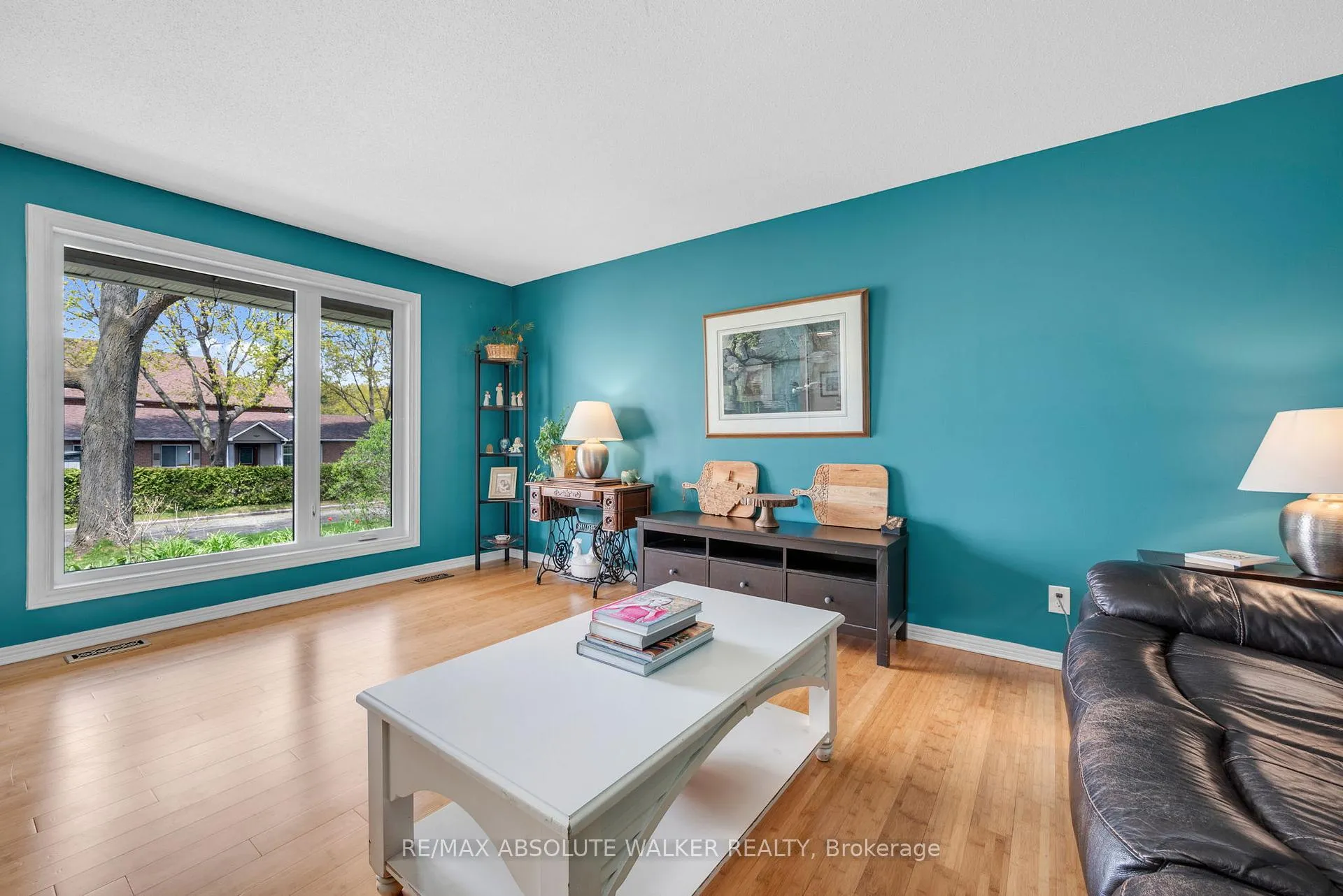 Photo 6 of 108 Plover Lane, Ottawa, Lincoln Heights — HOMEH