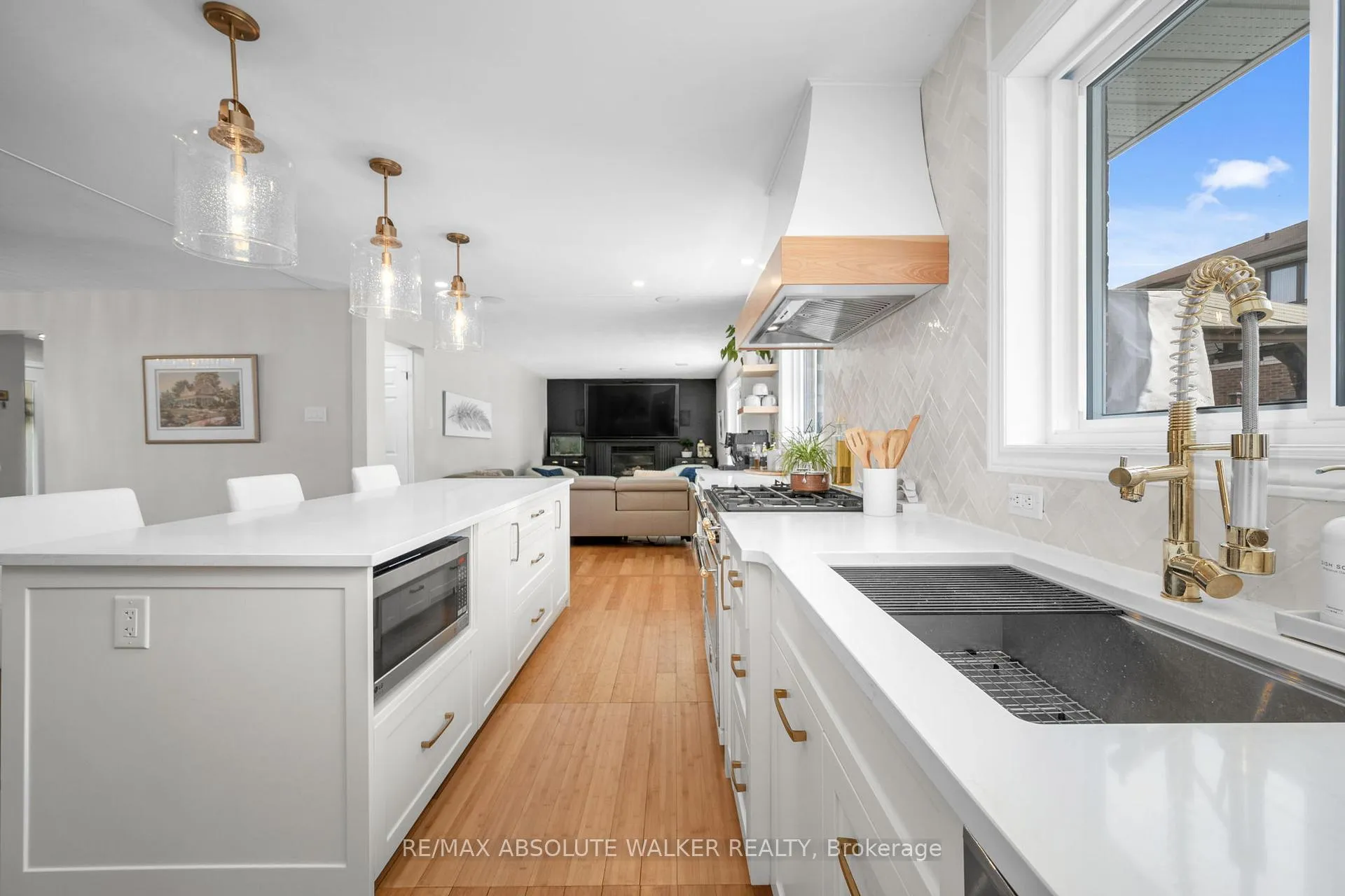 Photo 13 of 108 Plover Lane, Ottawa, Lincoln Heights — HOMEH