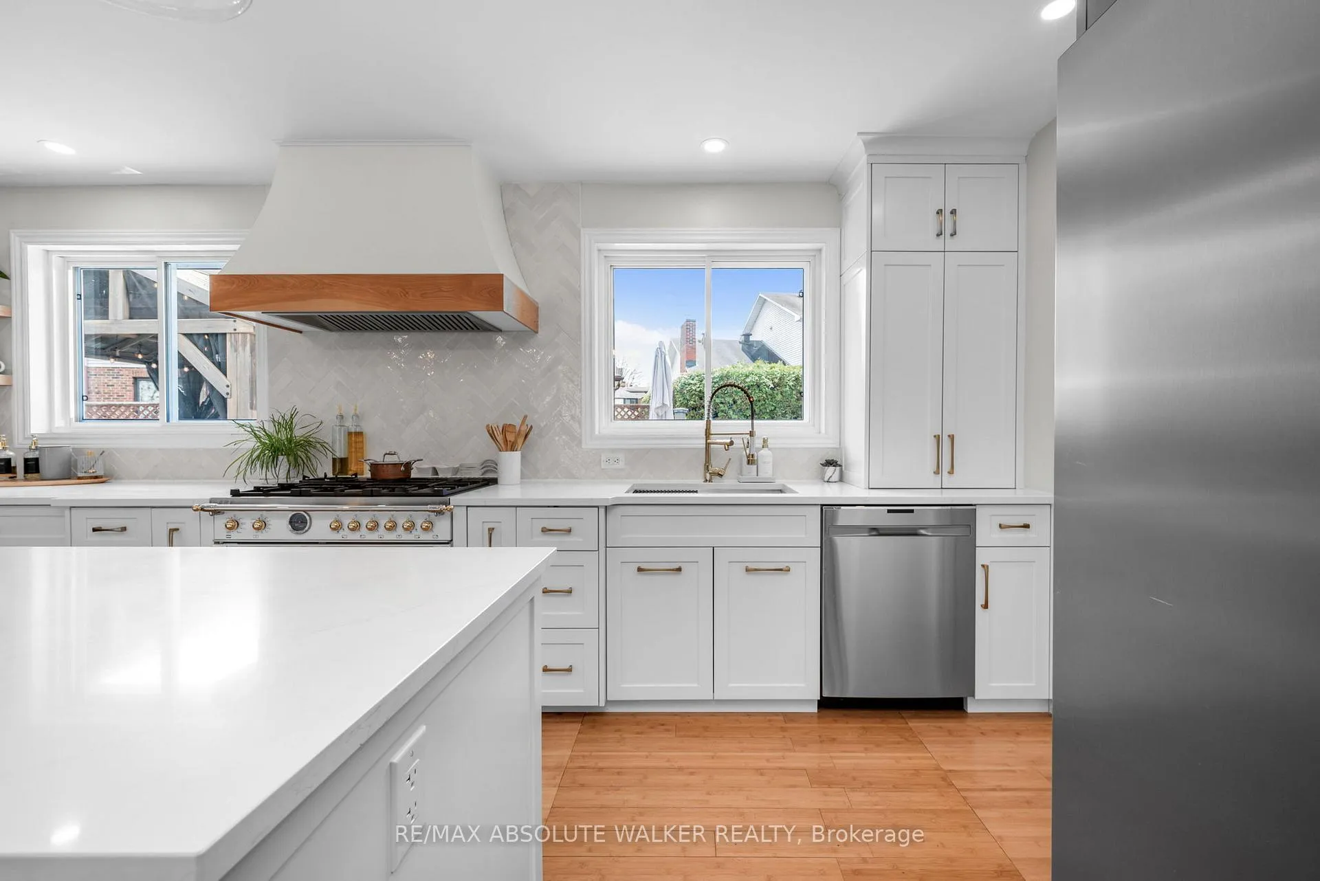 Photo 14 of 108 Plover Lane, Ottawa, Lincoln Heights — HOMEH