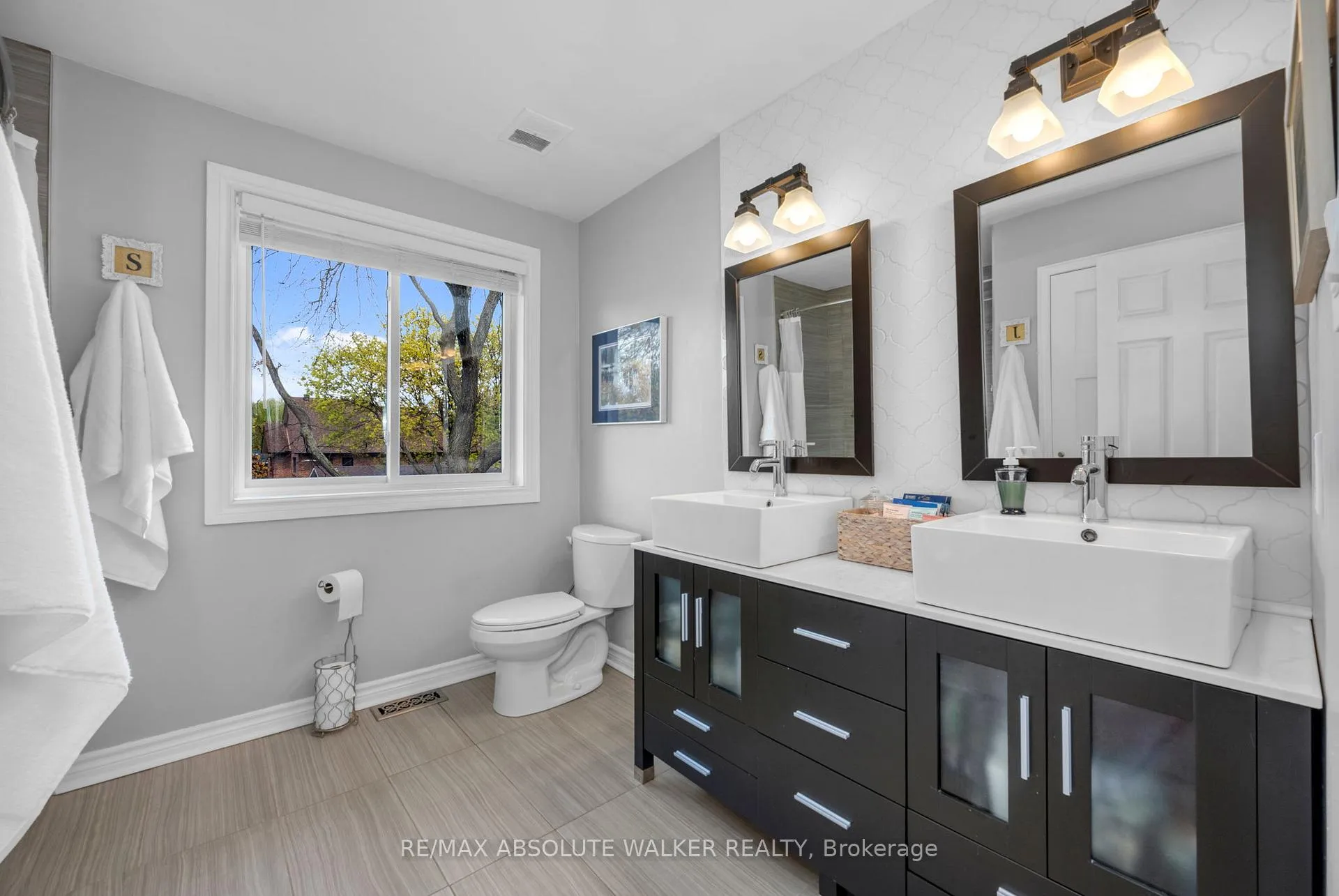Photo 32 of 108 Plover Lane, Ottawa, Lincoln Heights — HOMEH