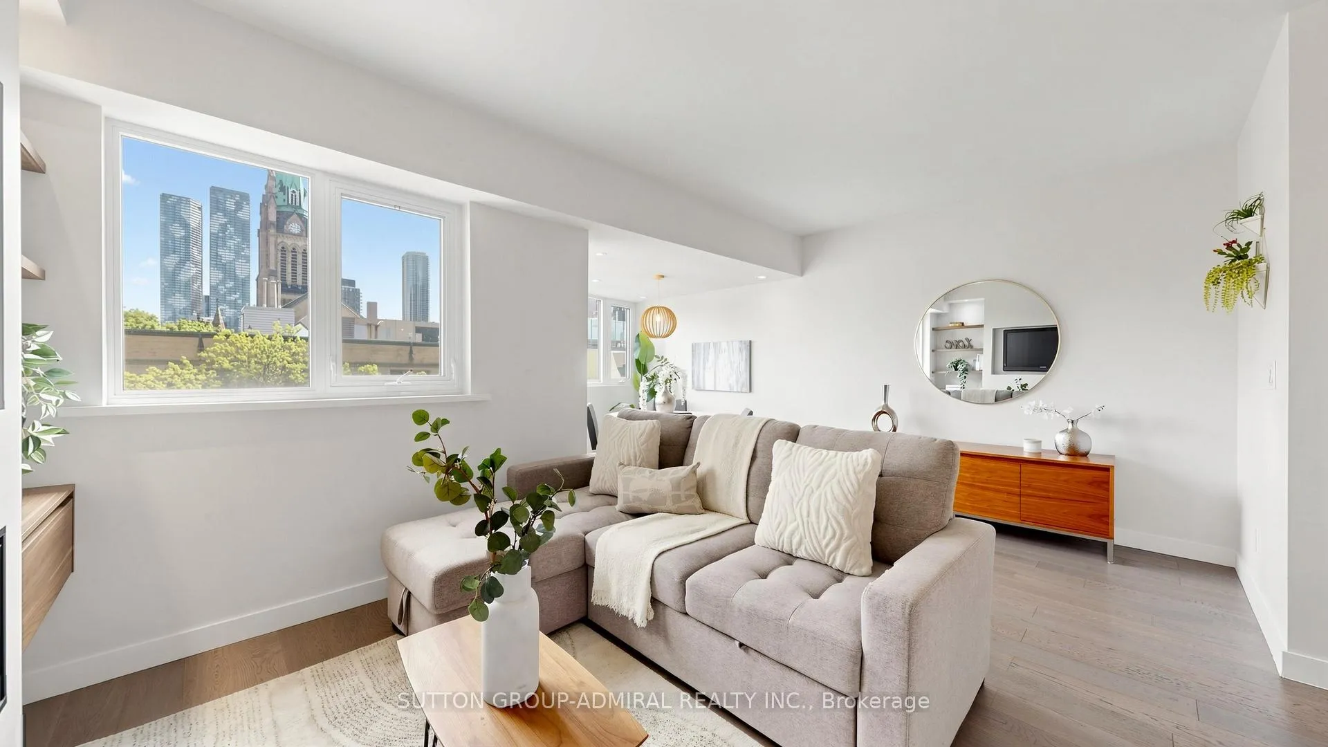 Photo 6 of Unit TH16, 80 Adelaide Street E, Toronto, Church-Yonge Corridor — HOMEH