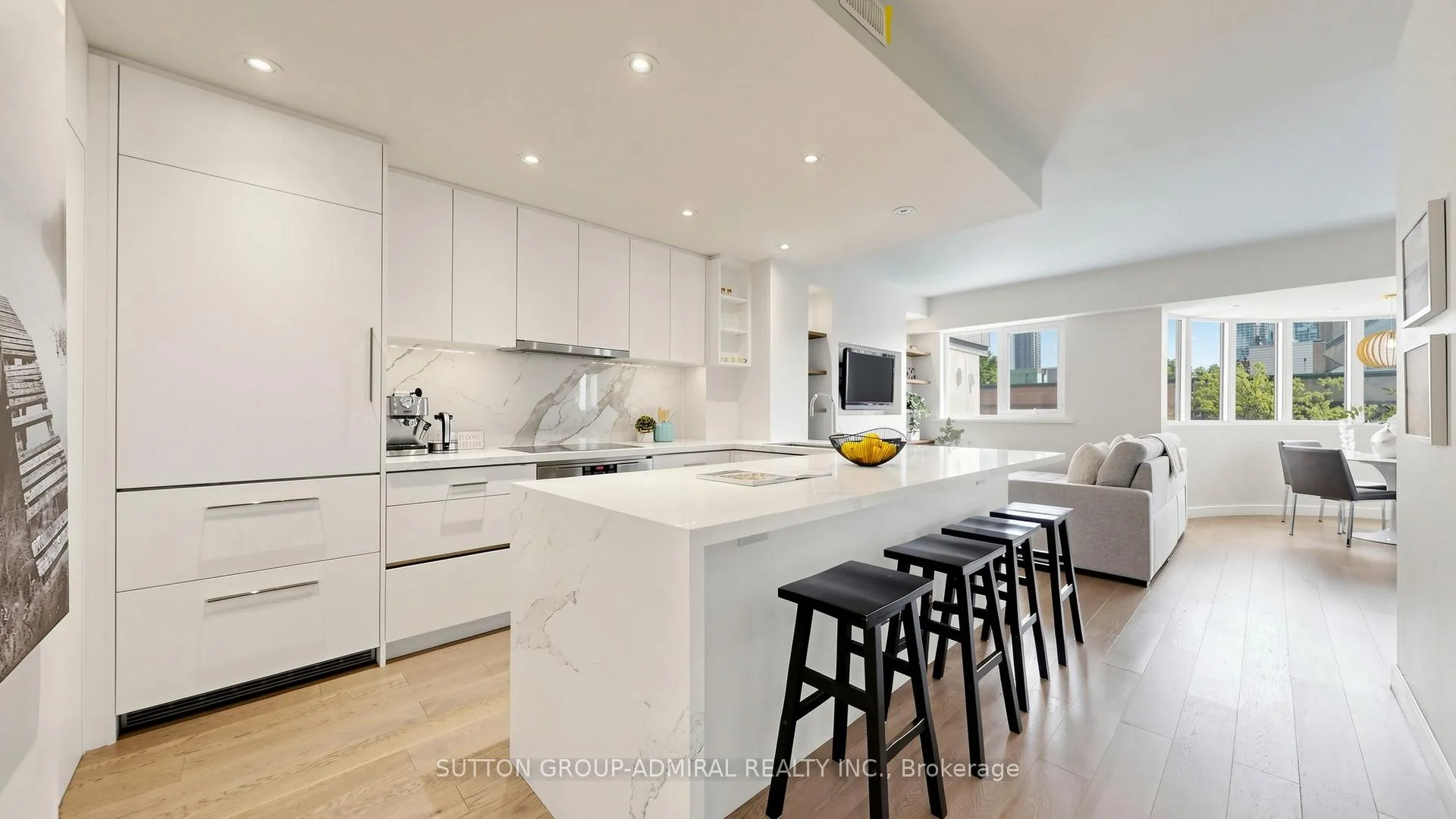 Photo 12 of Unit TH16, 80 Adelaide Street E, Toronto, Church-Yonge Corridor — HOMEH