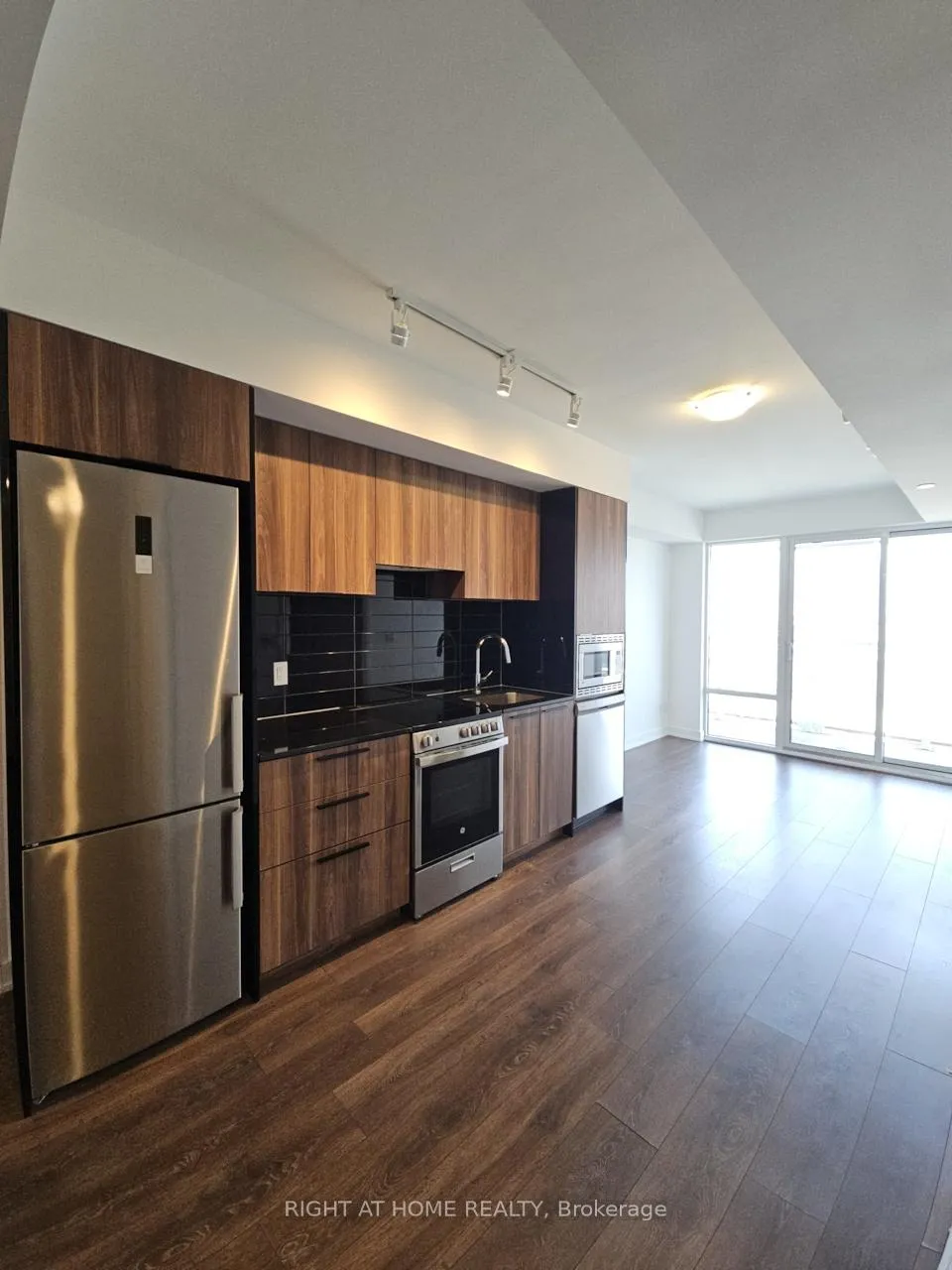 Photo 2 of Unit 1711, 18 Maitland Terrace, Toronto, Church-Yonge Corridor — HOMEH