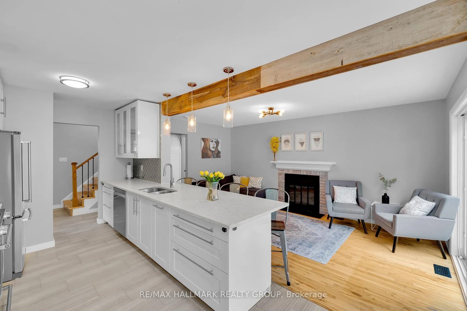 Photo 15 of 1089 Chablis Park, Ottawa, Convent Glen — HOMEH