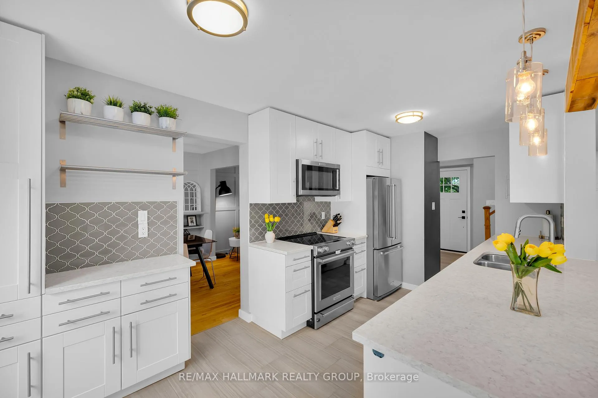 Photo 16 of 1089 Chablis Park, Ottawa, Convent Glen — HOMEH