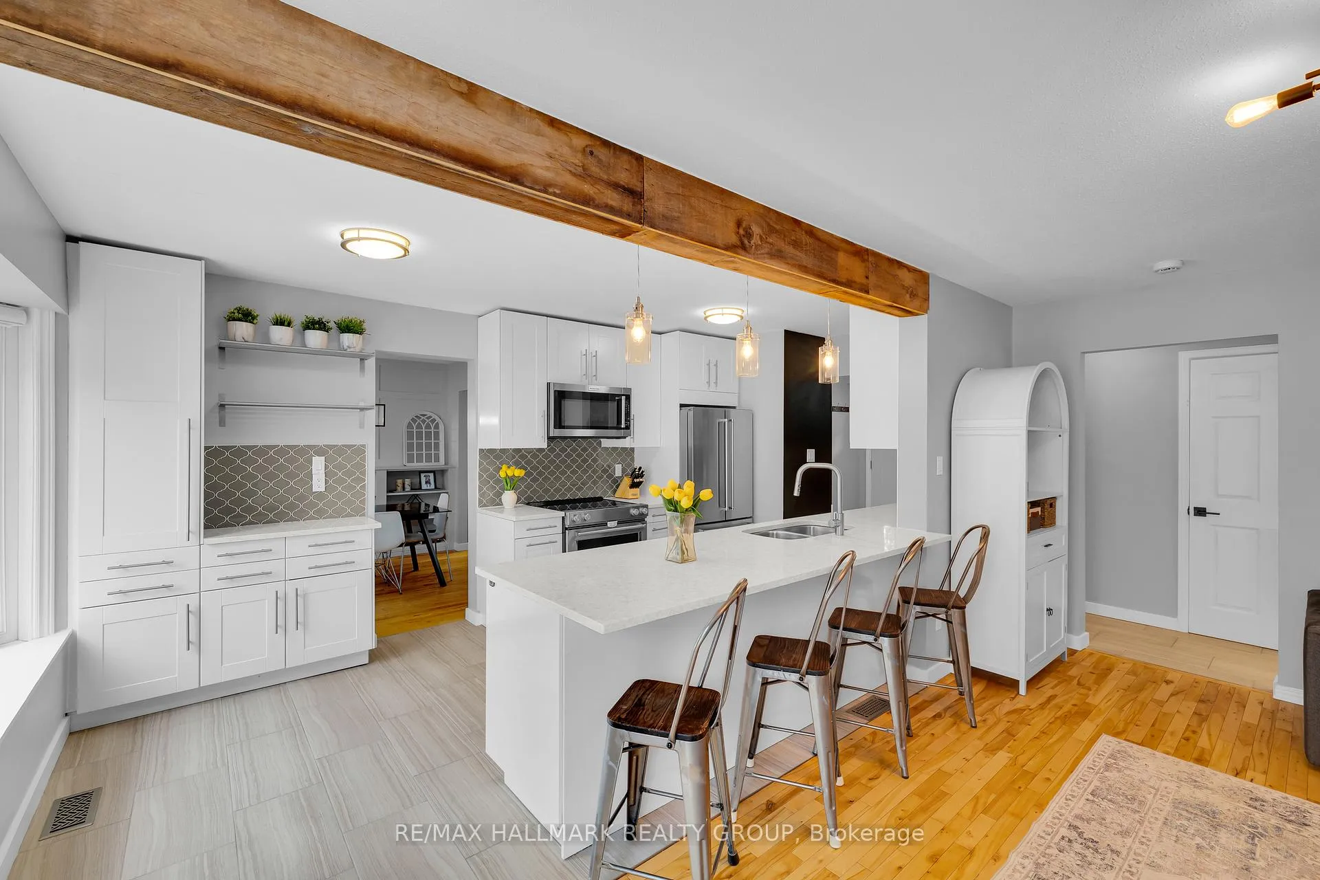 Photo 17 of 1089 Chablis Park, Ottawa, Convent Glen — HOMEH