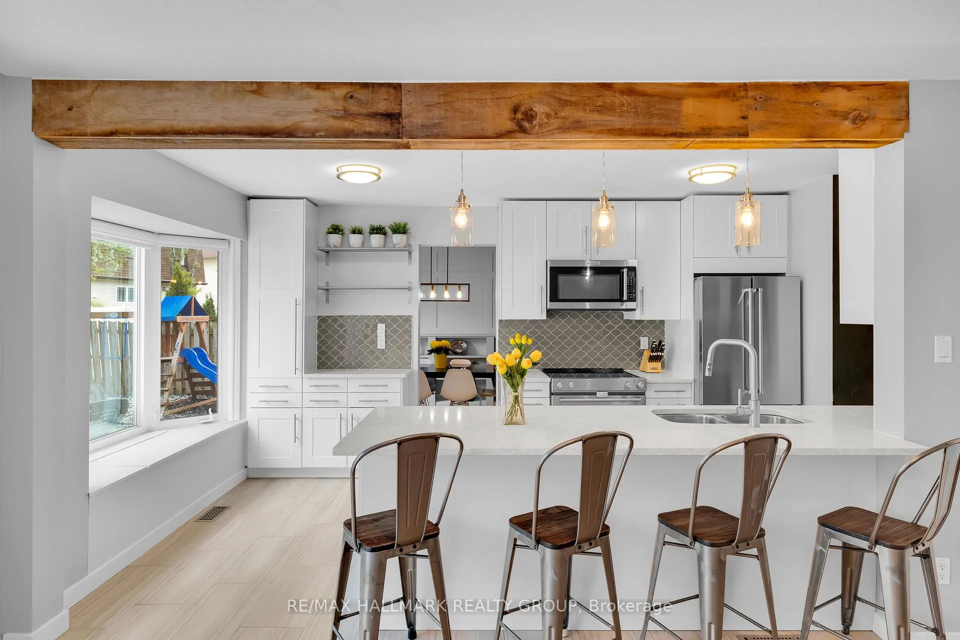 Photo 20 of 1089 Chablis Park, Ottawa, Convent Glen — HOMEH