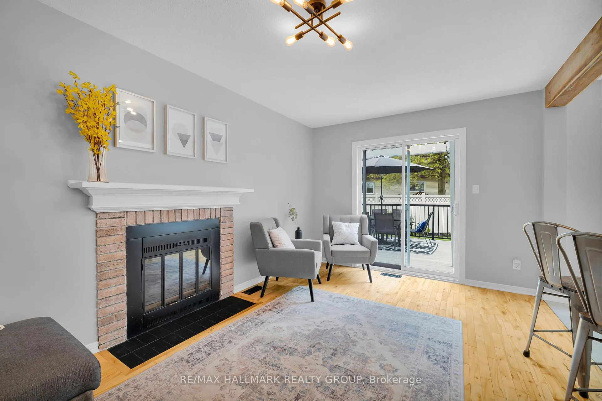 Photo 24 of 1089 Chablis Park, Ottawa, Convent Glen — HOMEH