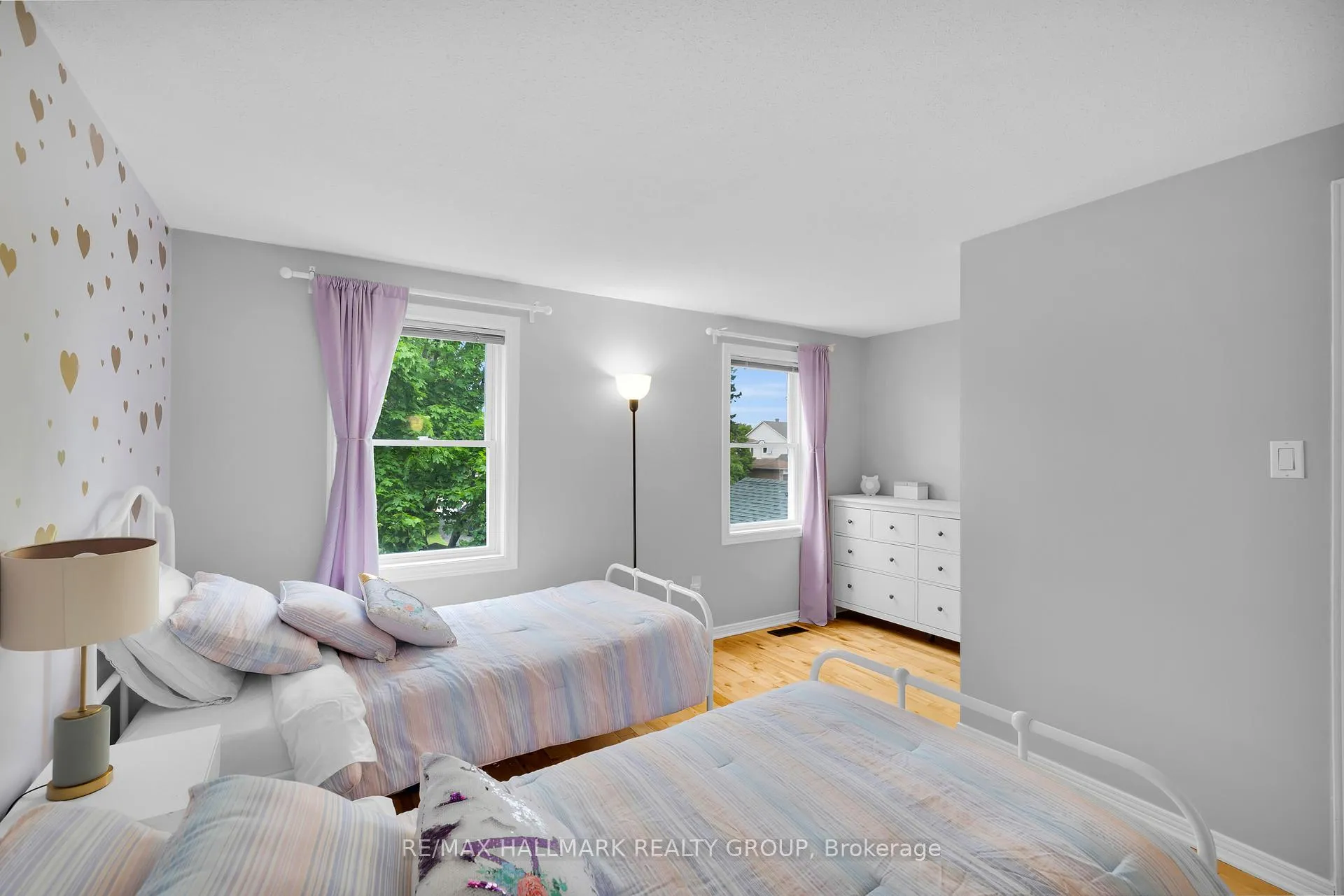 Photo 33 of 1089 Chablis Park, Ottawa, Convent Glen — HOMEH