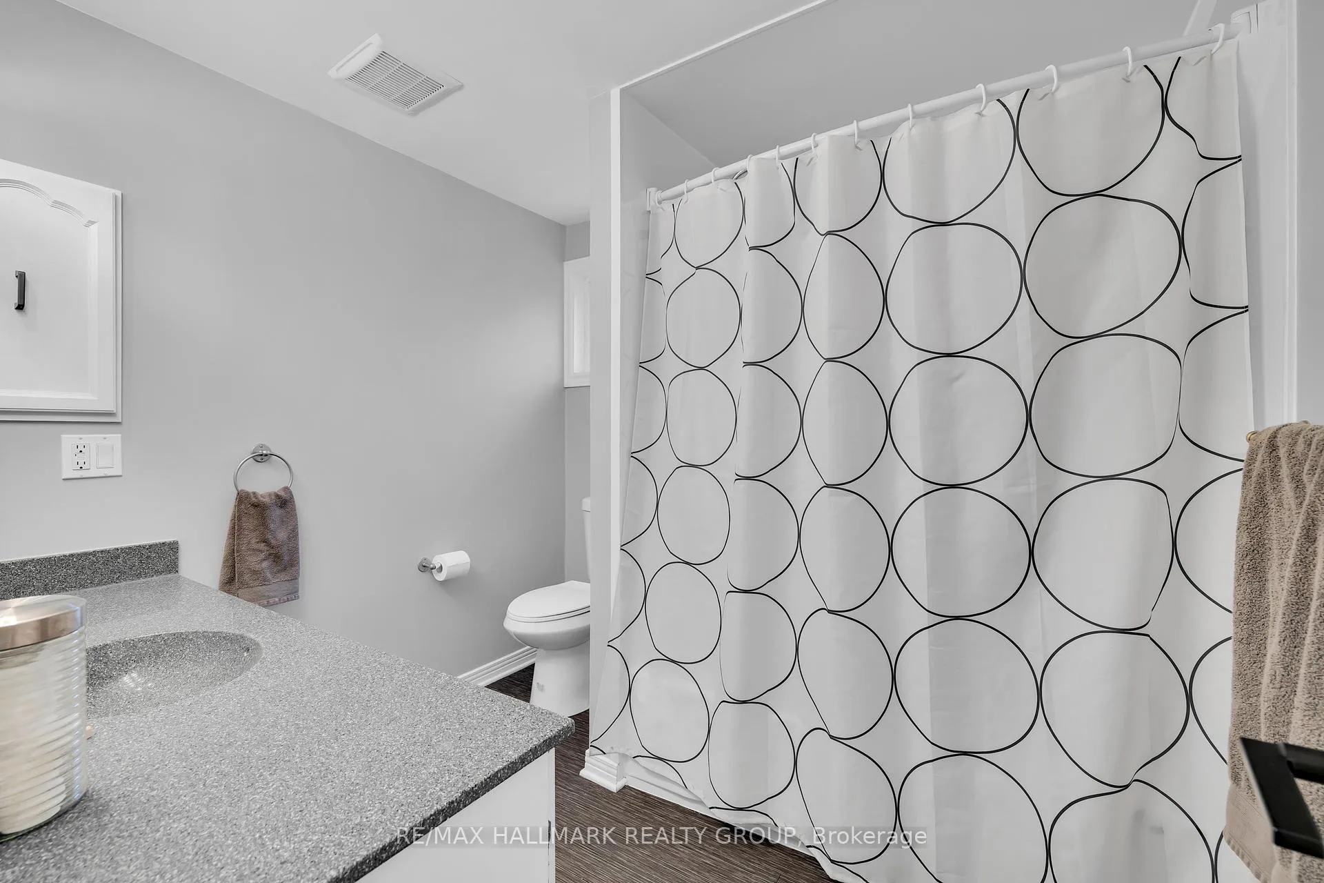 Photo 36 of 1089 Chablis Park, Ottawa, Convent Glen — HOMEH