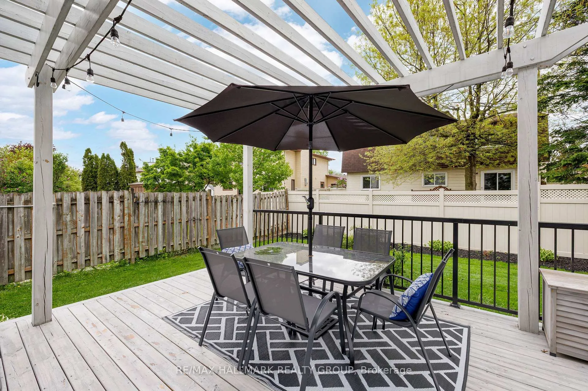 Photo 48 of 1089 Chablis Park, Ottawa, Convent Glen — HOMEH