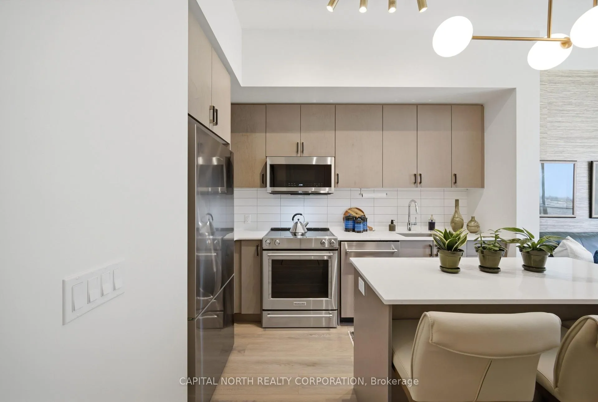 Photo 6 of Unit 620, 9000 Jane Street, Vaughan, Vellore Village — HOMEH