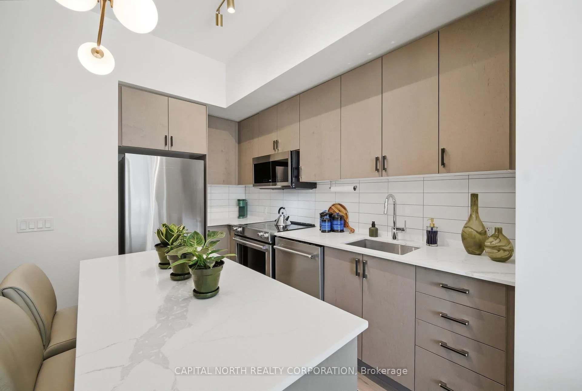 Photo 9 of Unit 620, 9000 Jane Street, Vaughan, Vellore Village — HOMEH