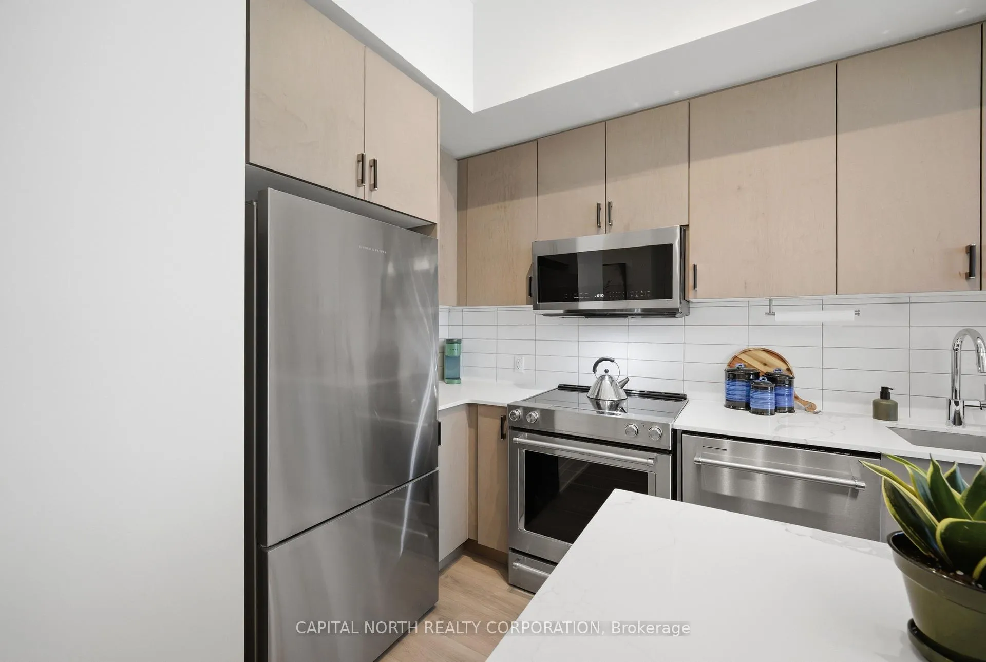 Photo 12 of Unit 620, 9000 Jane Street, Vaughan, Vellore Village — HOMEH