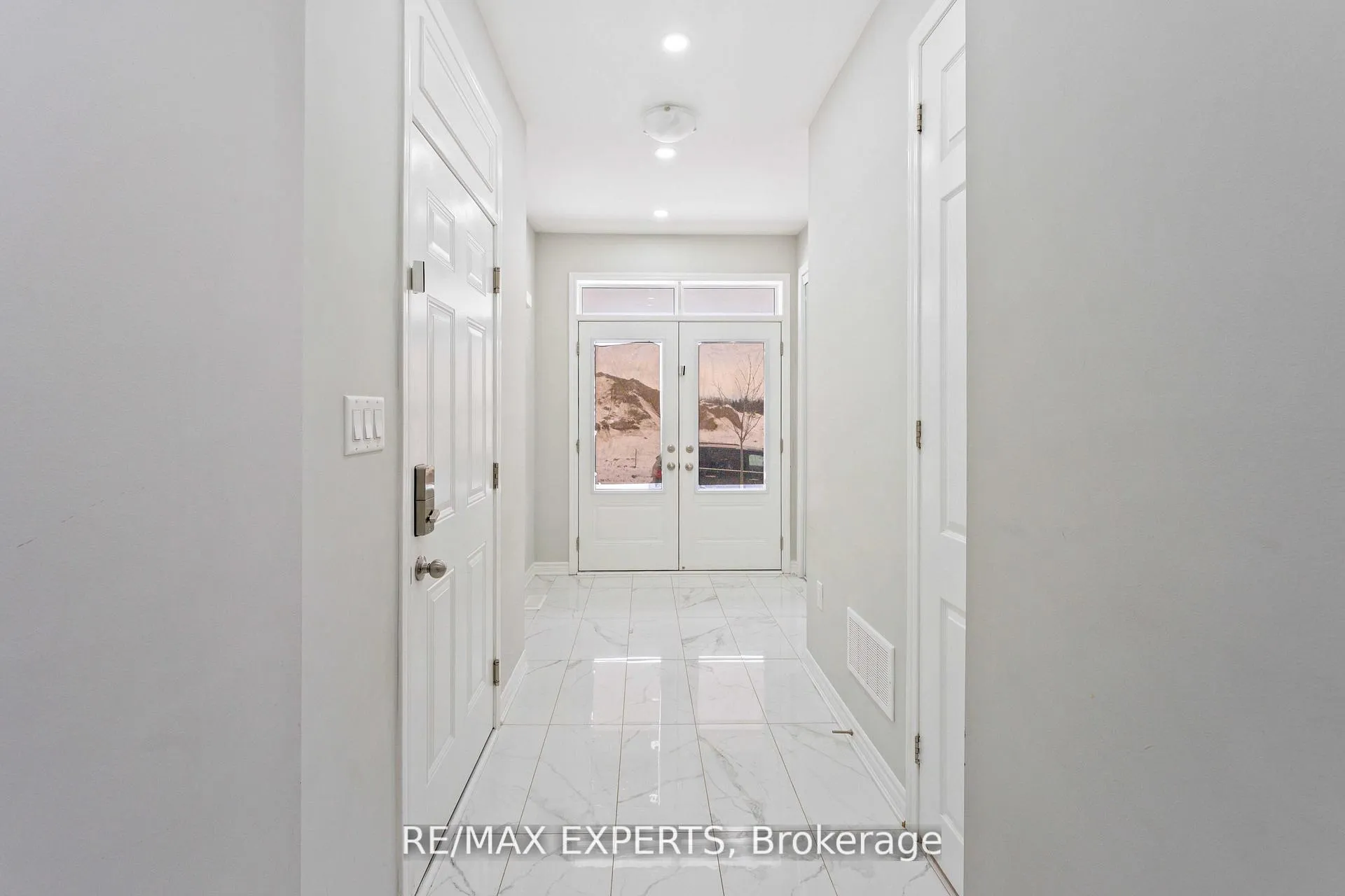 Photo 3 of 1437 Kerrydale Avenue, Pickering, Rural Pickering — HOMEH