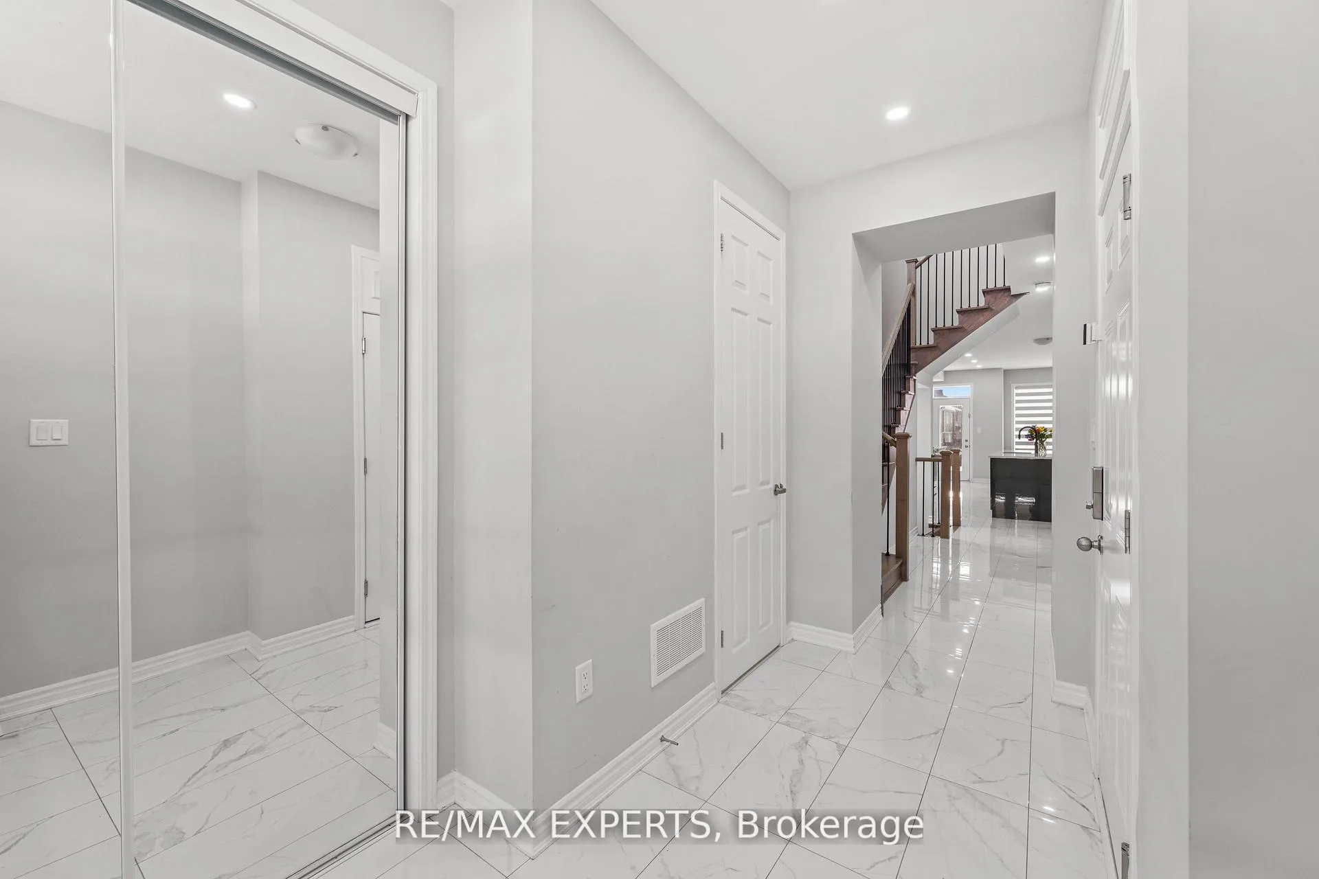 Photo 5 of 1437 Kerrydale Avenue, Pickering, Rural Pickering — HOMEH