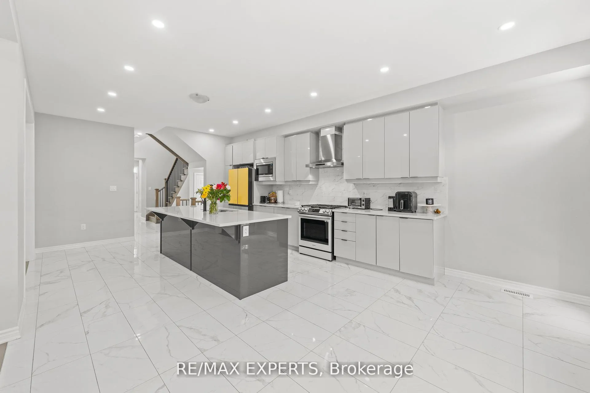 Photo 10 of 1437 Kerrydale Avenue, Pickering, Rural Pickering — HOMEH