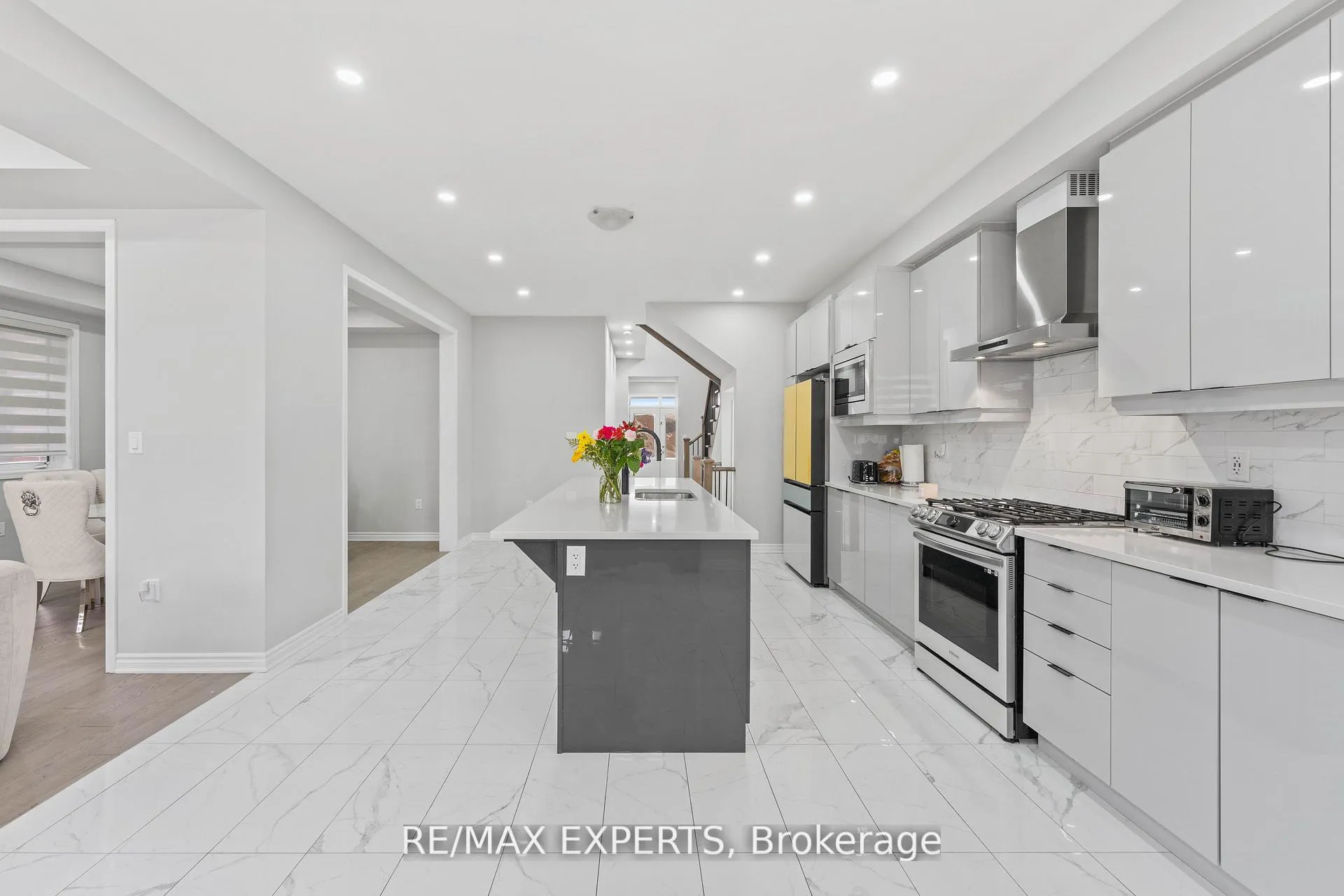 Photo 11 of 1437 Kerrydale Avenue, Pickering, Rural Pickering — HOMEH