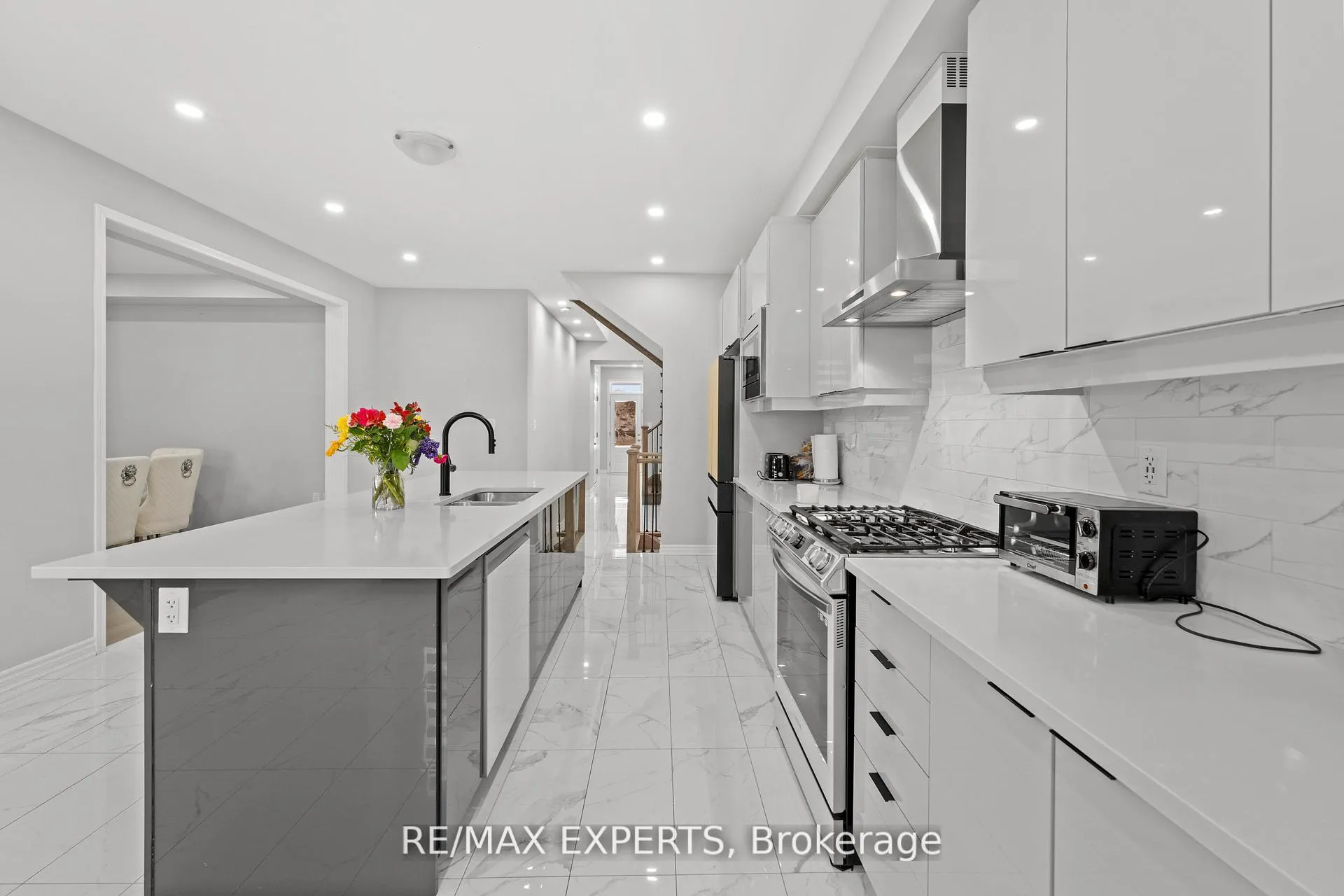 Photo 13 of 1437 Kerrydale Avenue, Pickering, Rural Pickering — HOMEH