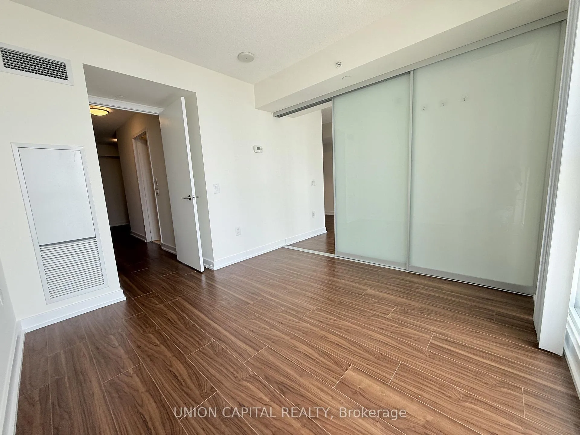 Photo 13 of Unit 1502, 85 Queens Wharf Road, Toronto, Waterfront Communities — HOMEH
