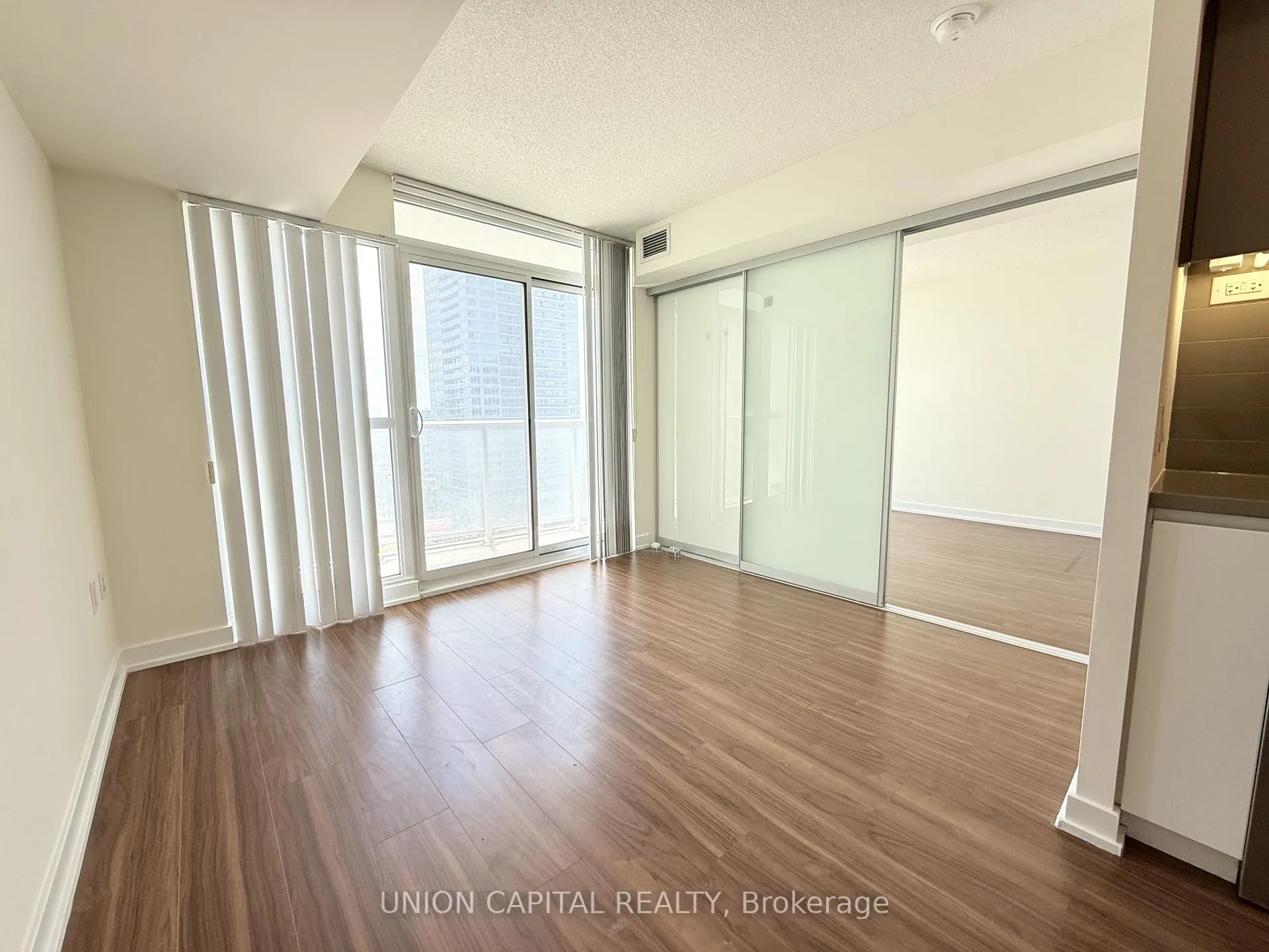Photo 16 of Unit 1502, 85 Queens Wharf Road, Toronto, Waterfront Communities — HOMEH