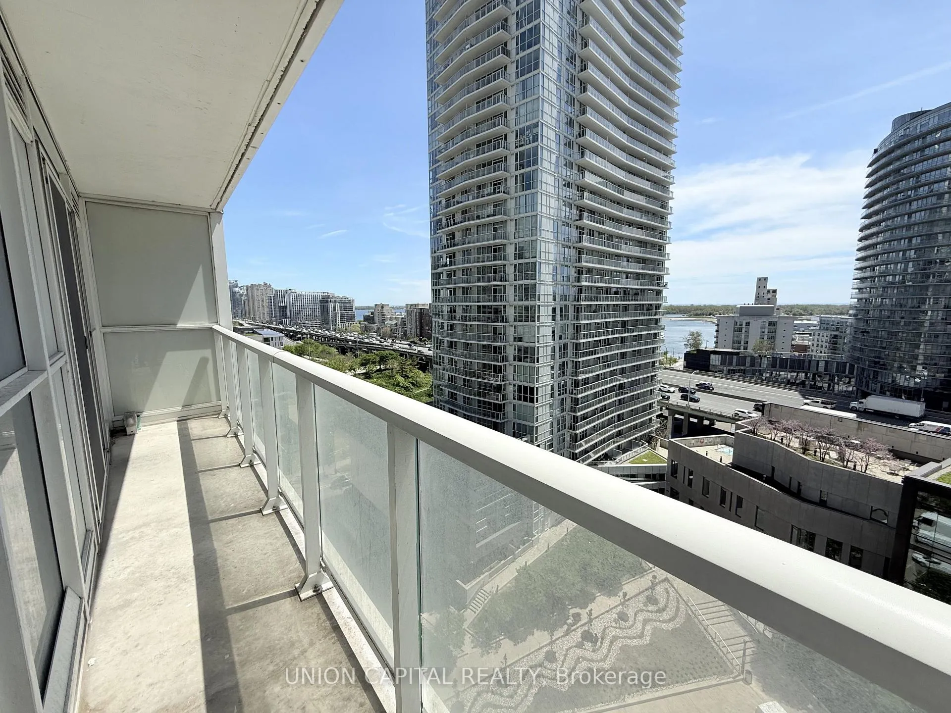 Photo 19 of Unit 1502, 85 Queens Wharf Road, Toronto, Waterfront Communities — HOMEH