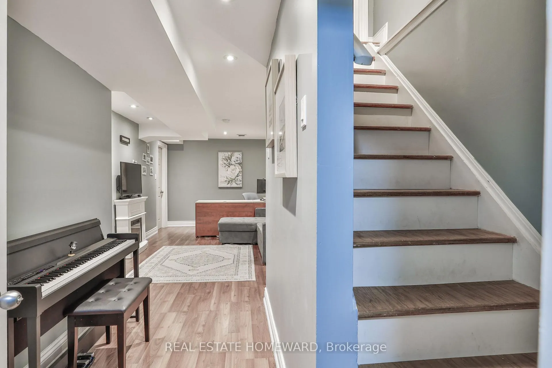Photo 29 of 20 Masters Drive, Barrie, East Bayfield — HOMEH