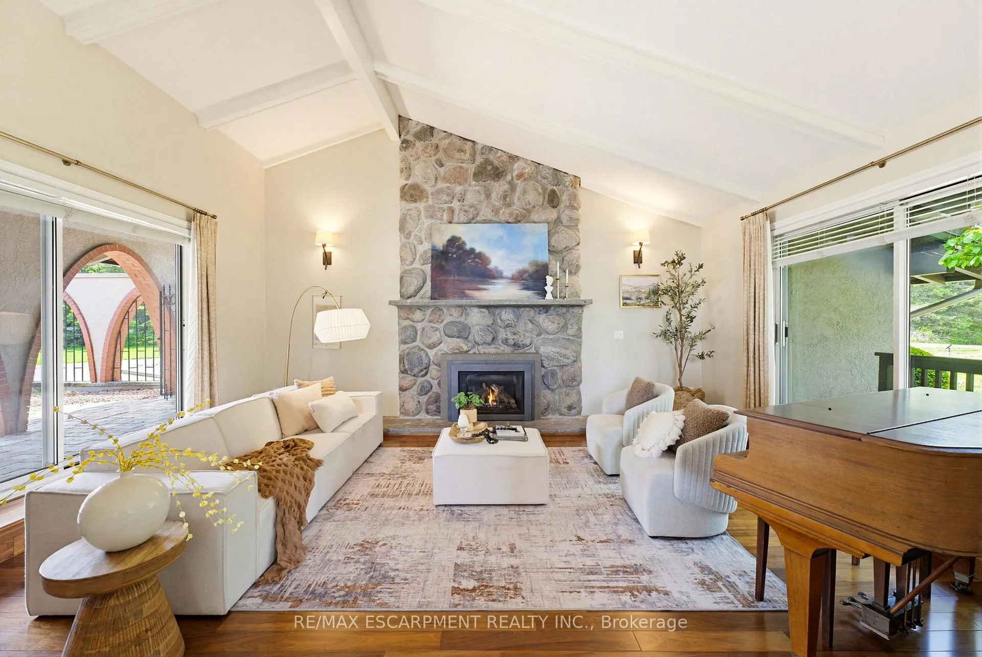 Photo 11 of 4274 Highway 56, Hamilton, Rural Glanbrook — HOMEH
