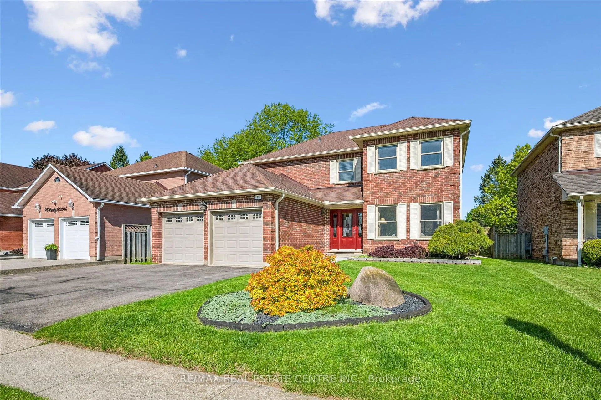 Photo 3 of 40 Beasley Crescent, Waterloo — HOMEH