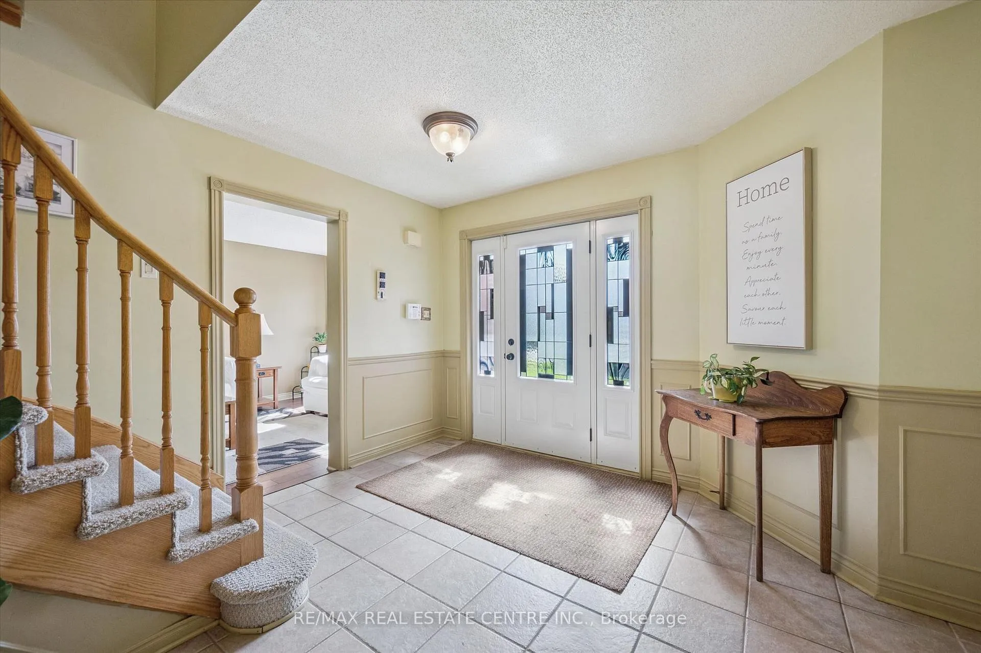 Photo 5 of 40 Beasley Crescent, Waterloo — HOMEH