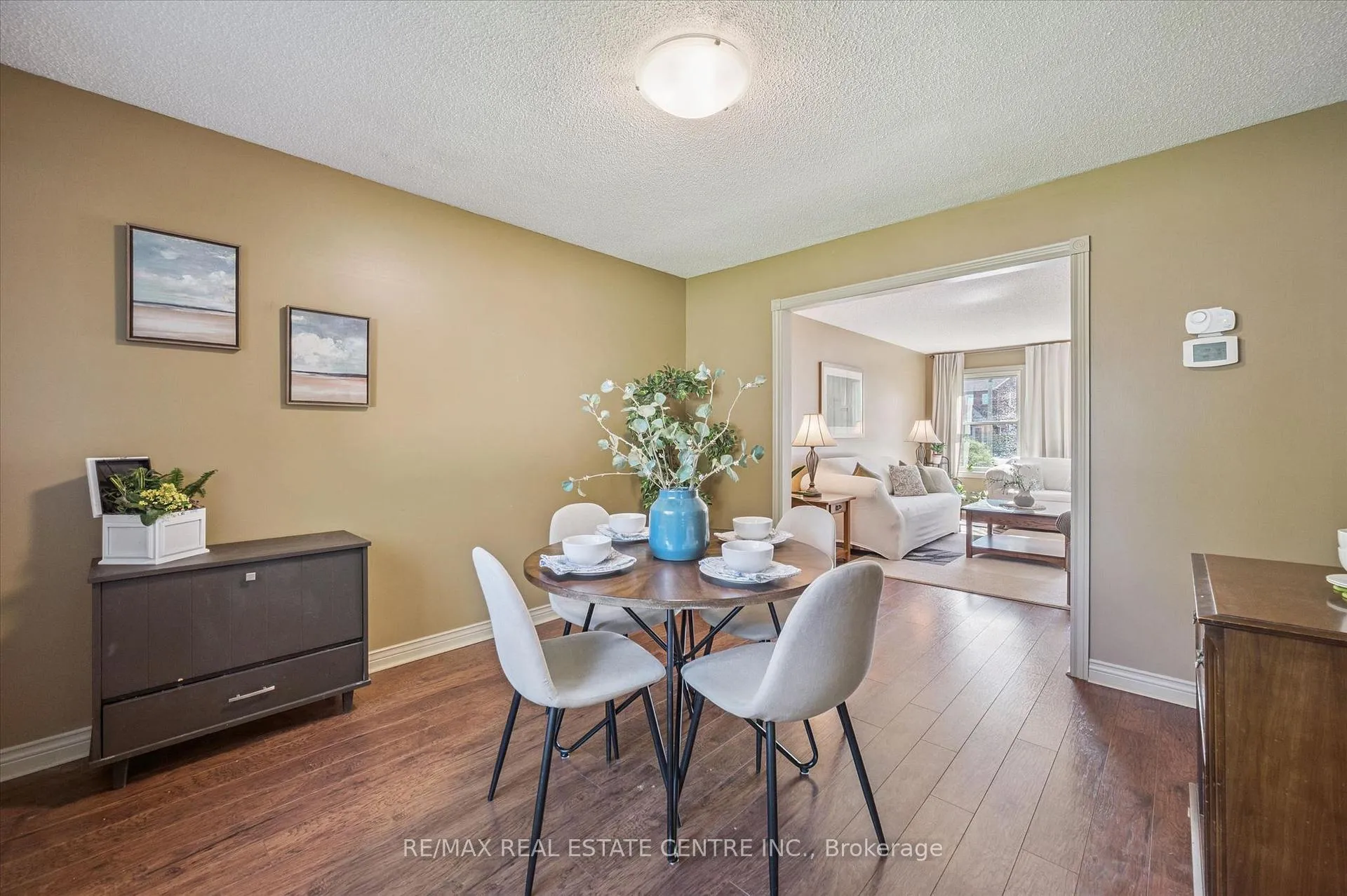 Photo 17 of 40 Beasley Crescent, Waterloo — HOMEH