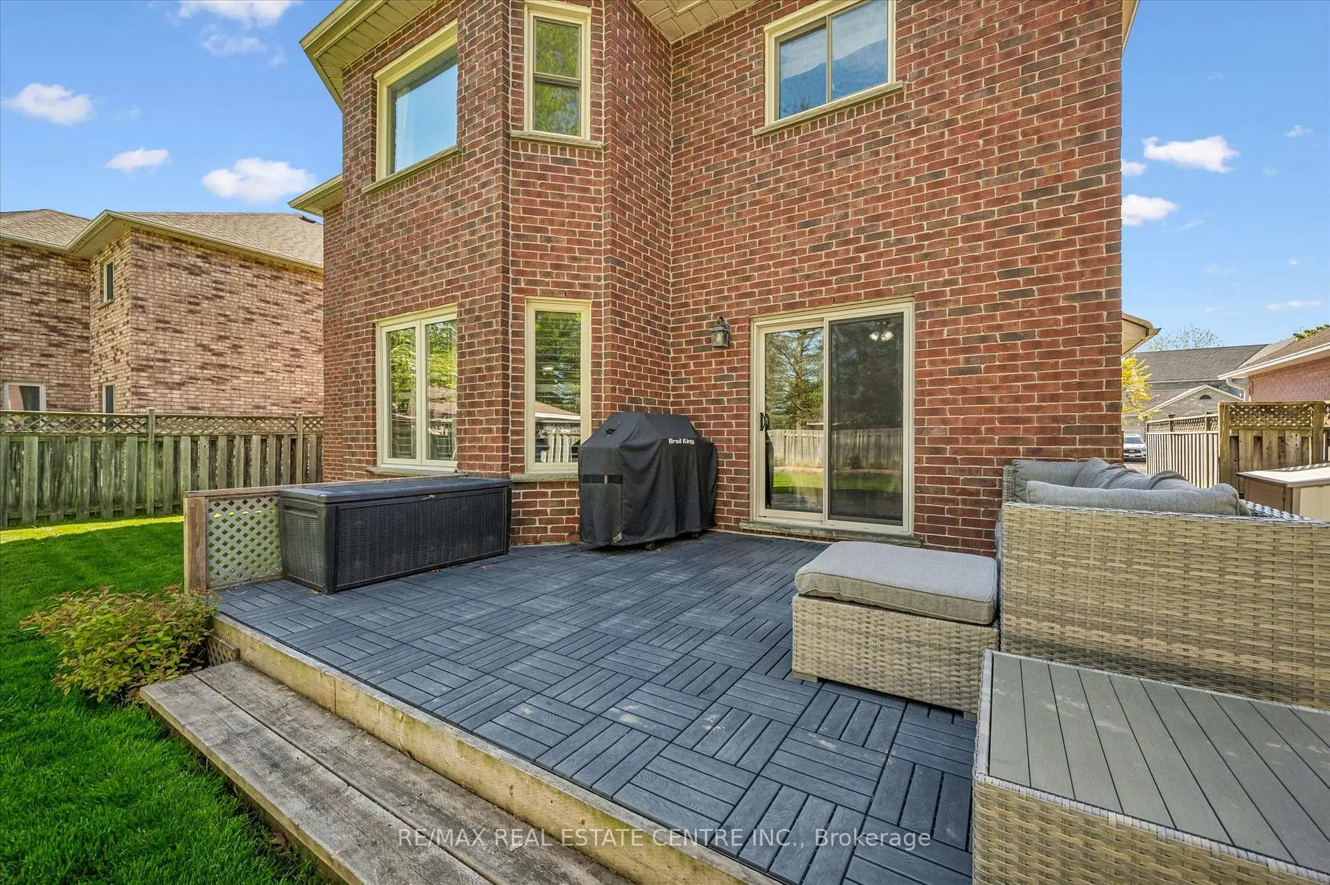 Photo 39 of 40 Beasley Crescent, Waterloo — HOMEH