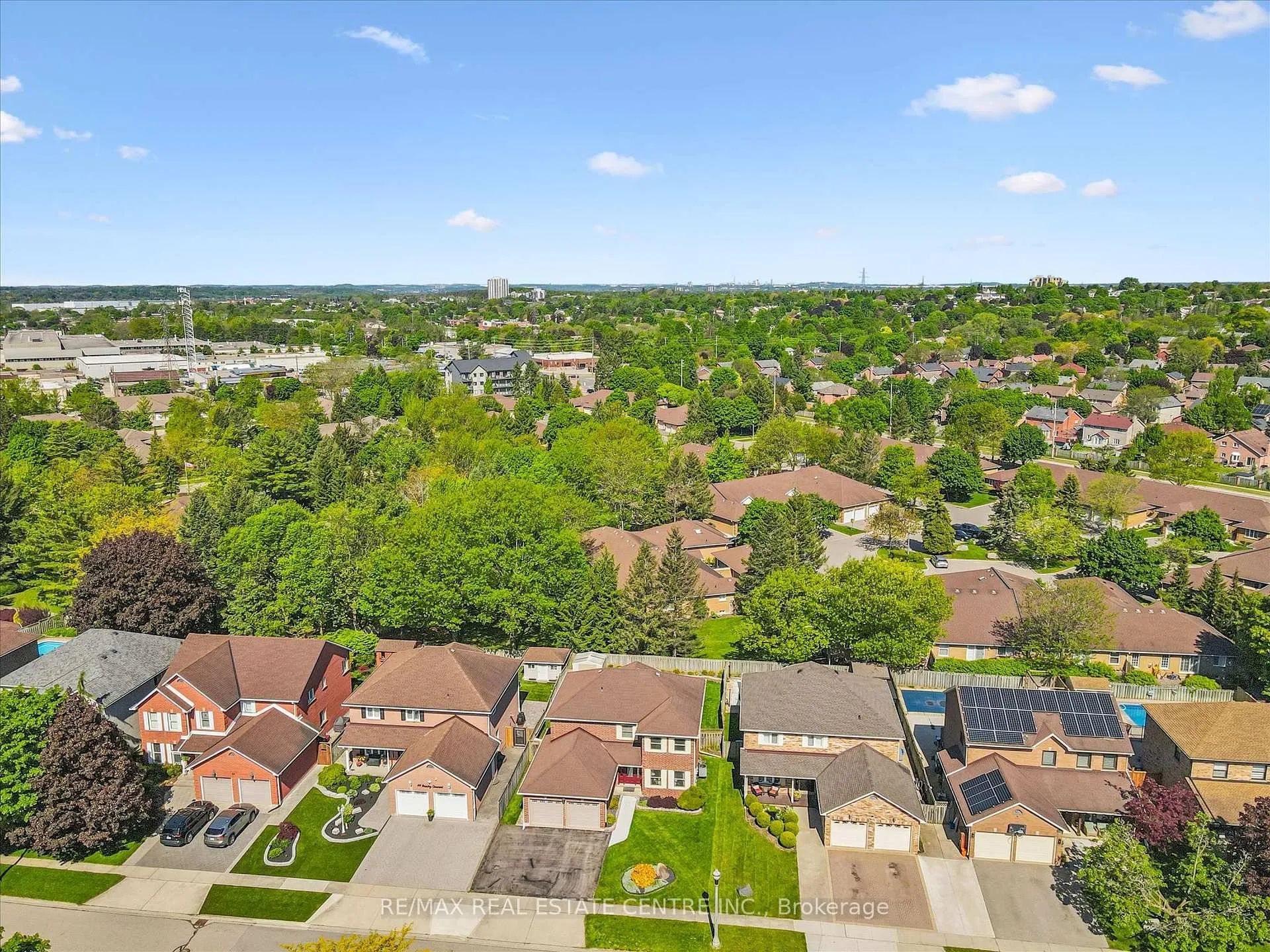 Photo 43 of 40 Beasley Crescent, Waterloo — HOMEH