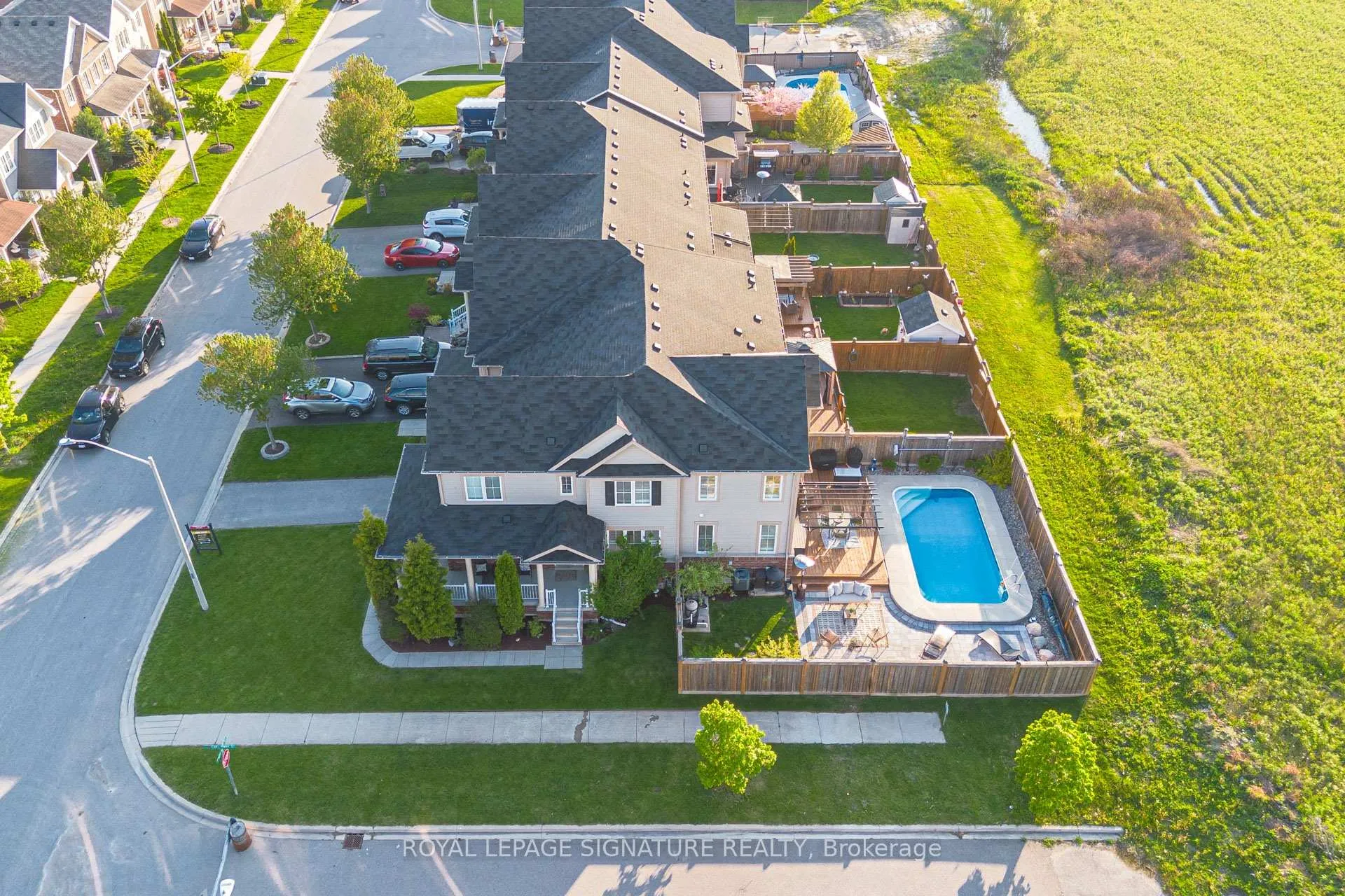 Photo 3 of 60 Ross Wright Avenue, Clarington, Bowmanville — HOMEH