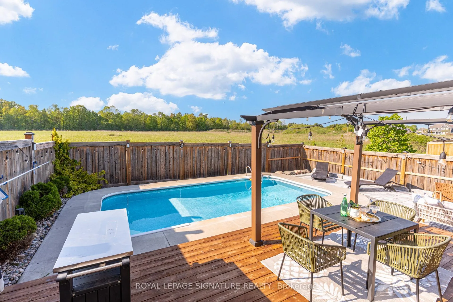 Photo 34 of 60 Ross Wright Avenue, Clarington, Bowmanville — HOMEH