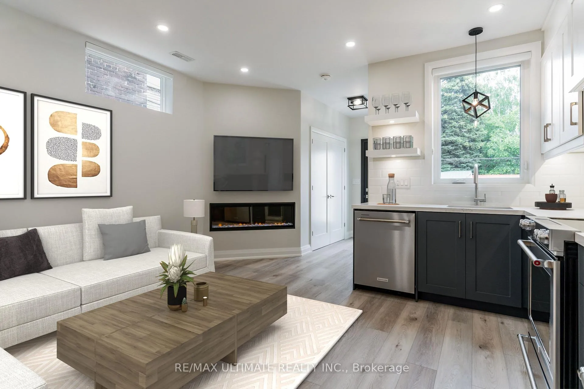 Photo 4 of Unit Main, 29 Brookmount Road, Toronto, The Beaches — HOMEH