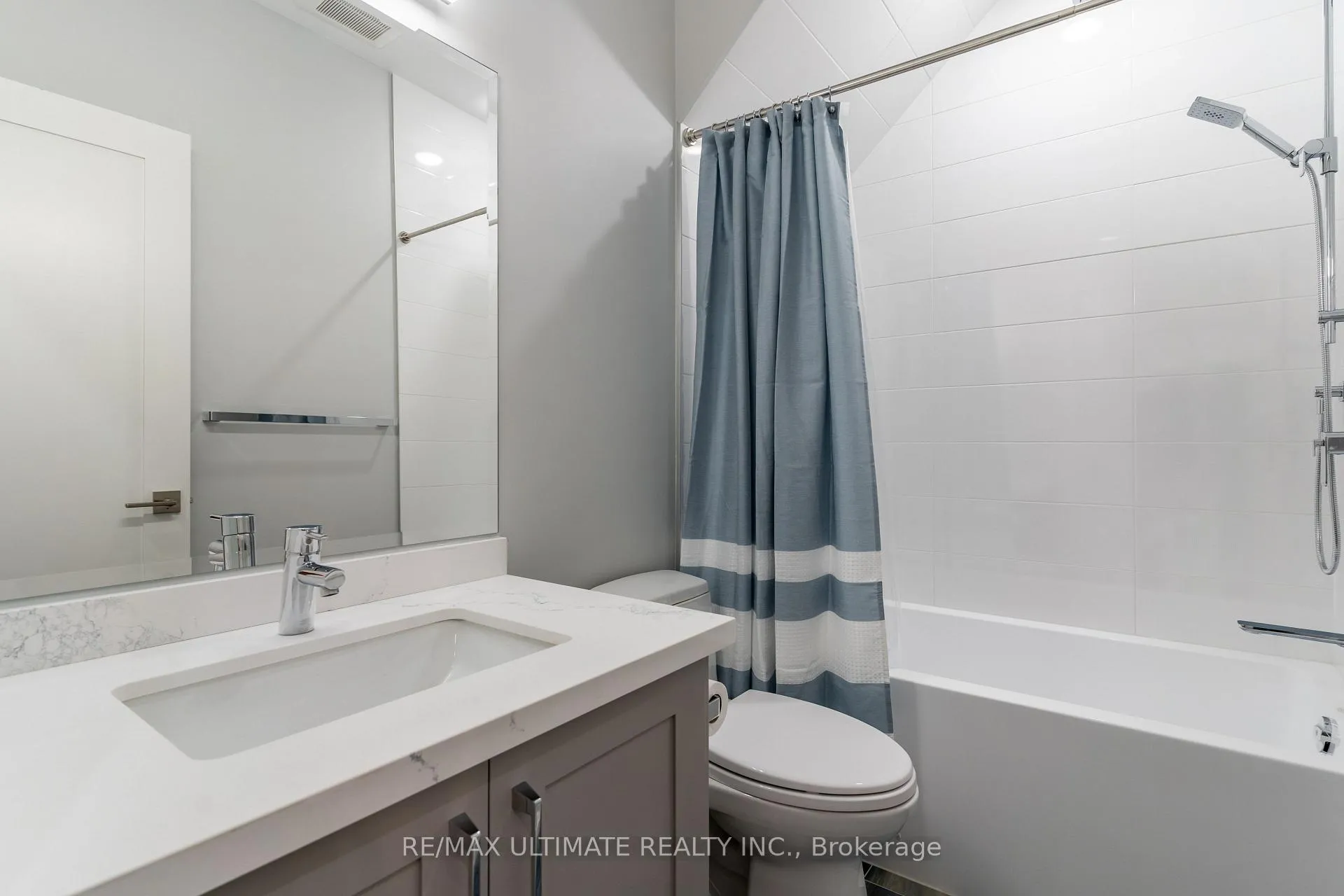 Photo 11 of Unit Main, 29 Brookmount Road, Toronto, The Beaches — HOMEH