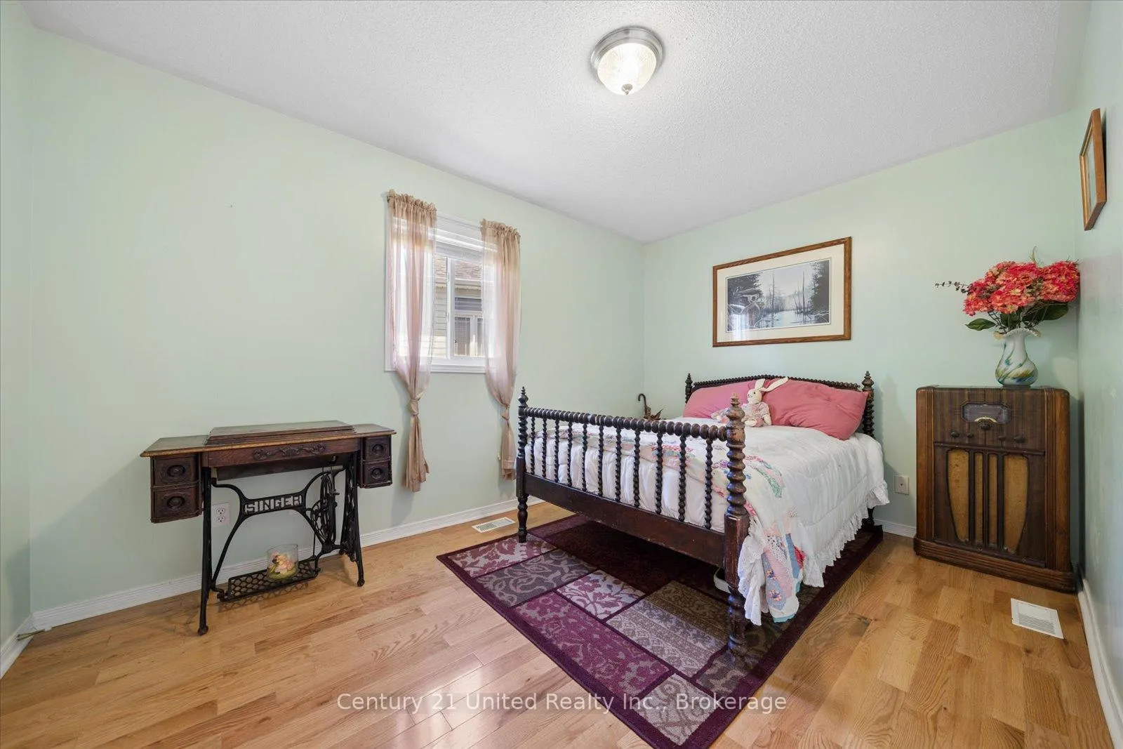 Photo 26 of 122 Parcells Crescent, Peterborough, Otonabee Ward 1 — HOMEH