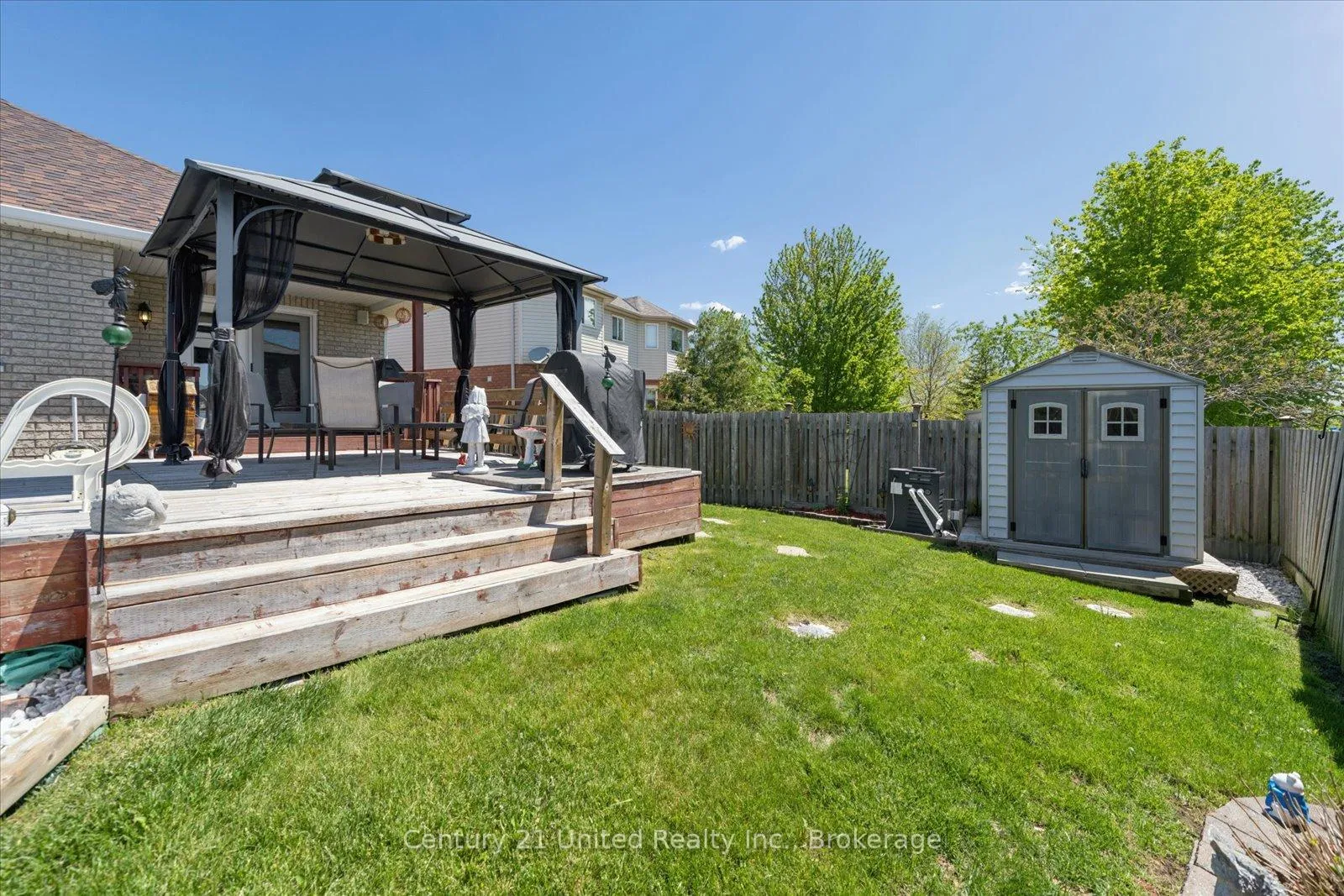 Photo 48 of 122 Parcells Crescent, Peterborough, Otonabee Ward 1 — HOMEH