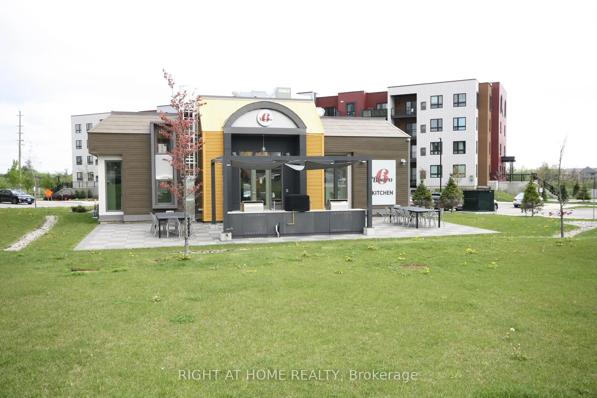 Photo 28 of Unit 108, 5 Chef Lane, Barrie, Rural Barrie Southeast — HOMEH