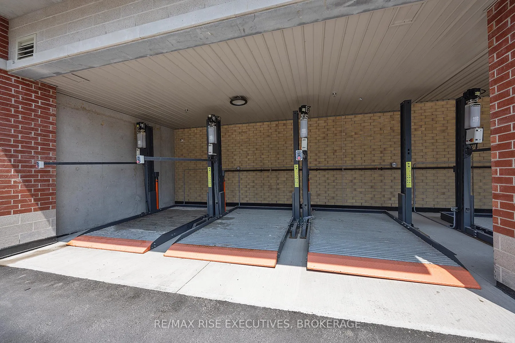 Photo 5 of Unit 515, 652 Princess Street, Kingston, Central City East — HOMEH