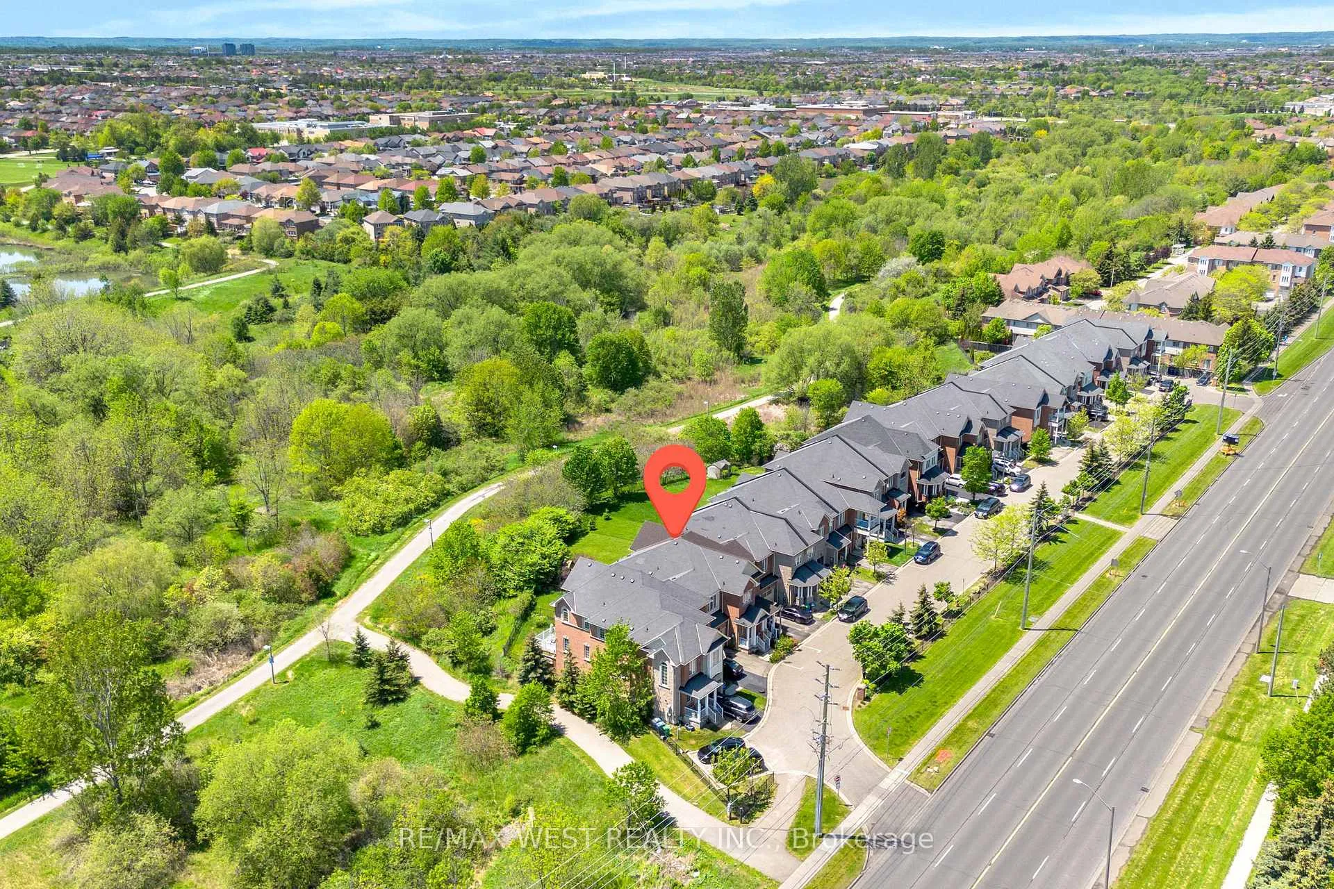 Photo 6 of Unit 3, 9704 Mclaughlin Road N, Brampton, Fletcher's Creek Village — HOMEH