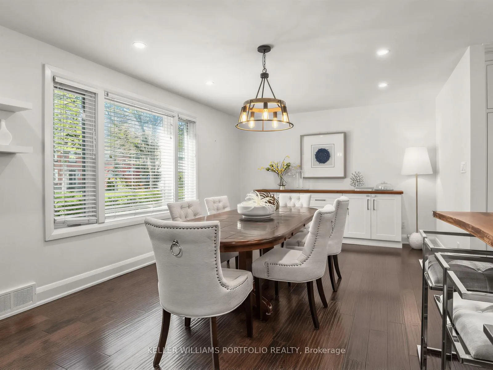 Photo 4 of 81 Lynnhaven Road N, Toronto, Englemount-Lawrence — HOMEH