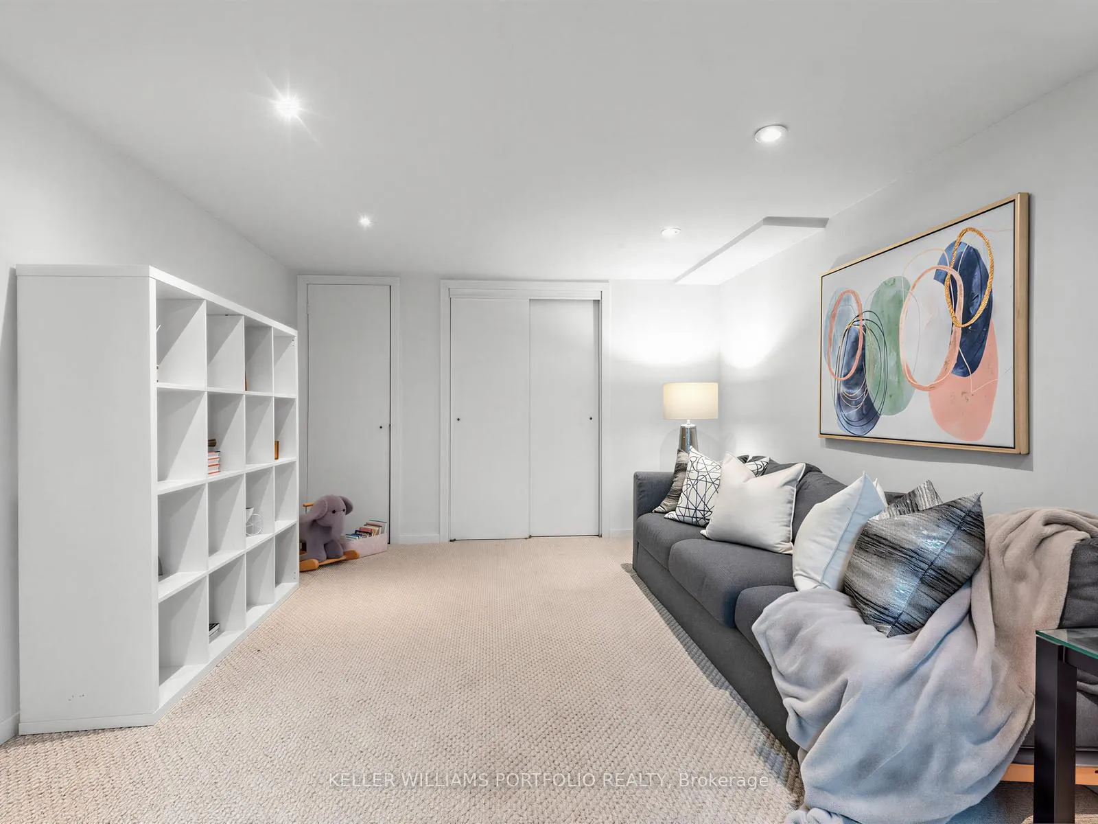 Photo 19 of 81 Lynnhaven Road N, Toronto, Englemount-Lawrence — HOMEH