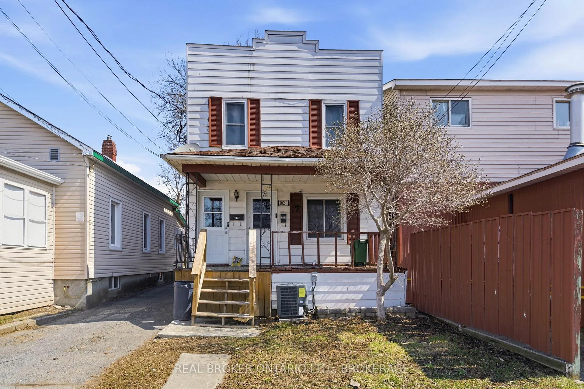 Photo 1 of 302 Mcconnell Avenue, Cornwall — HOMEH