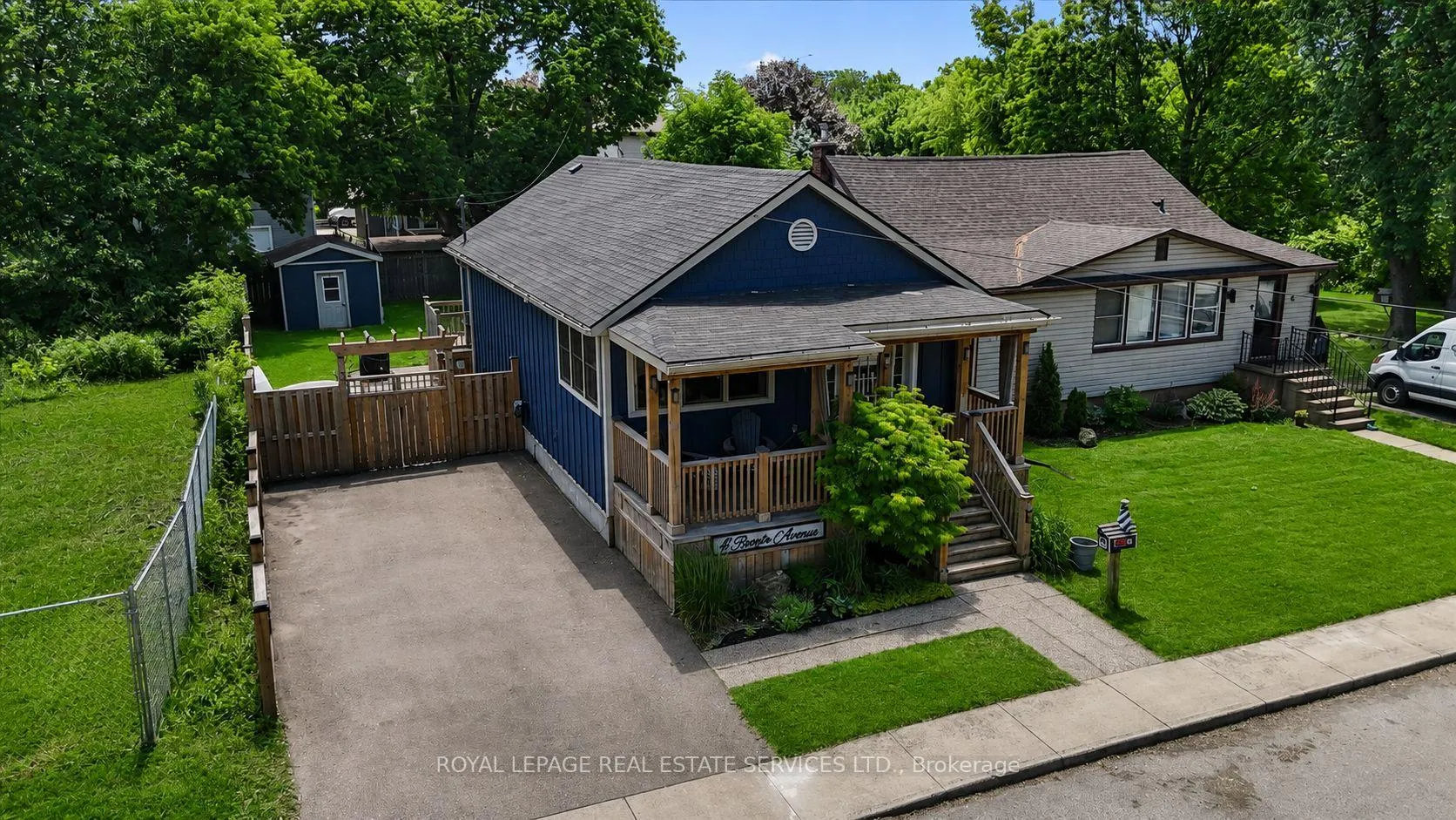 Photo 24 of 4 Rembe Avenue, Hamilton, Hamilton Beach — HOMEH