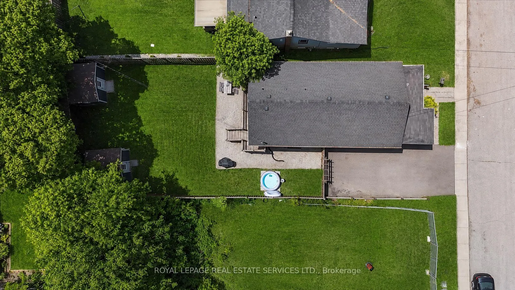 Photo 27 of 4 Rembe Avenue, Hamilton, Hamilton Beach — HOMEH
